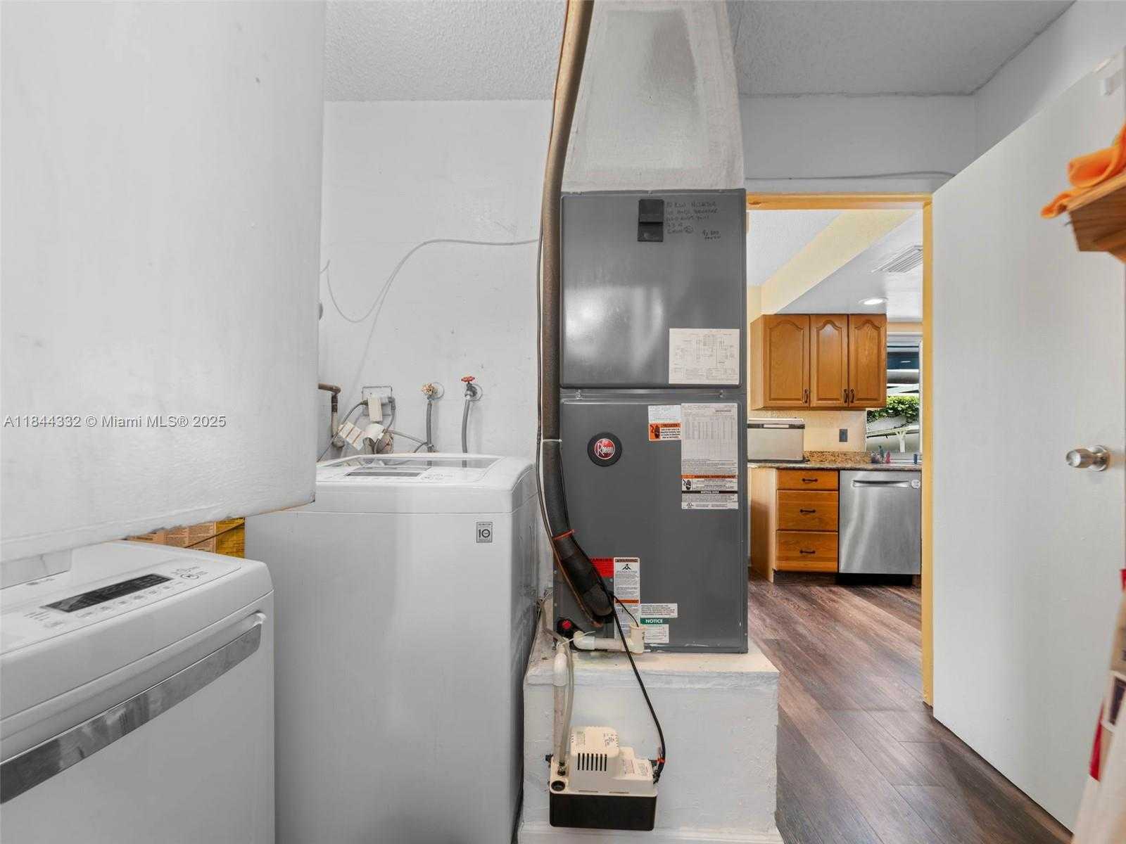 Small Image of 11701 NORTH WEST 33RD ST, Sunrise Number 30