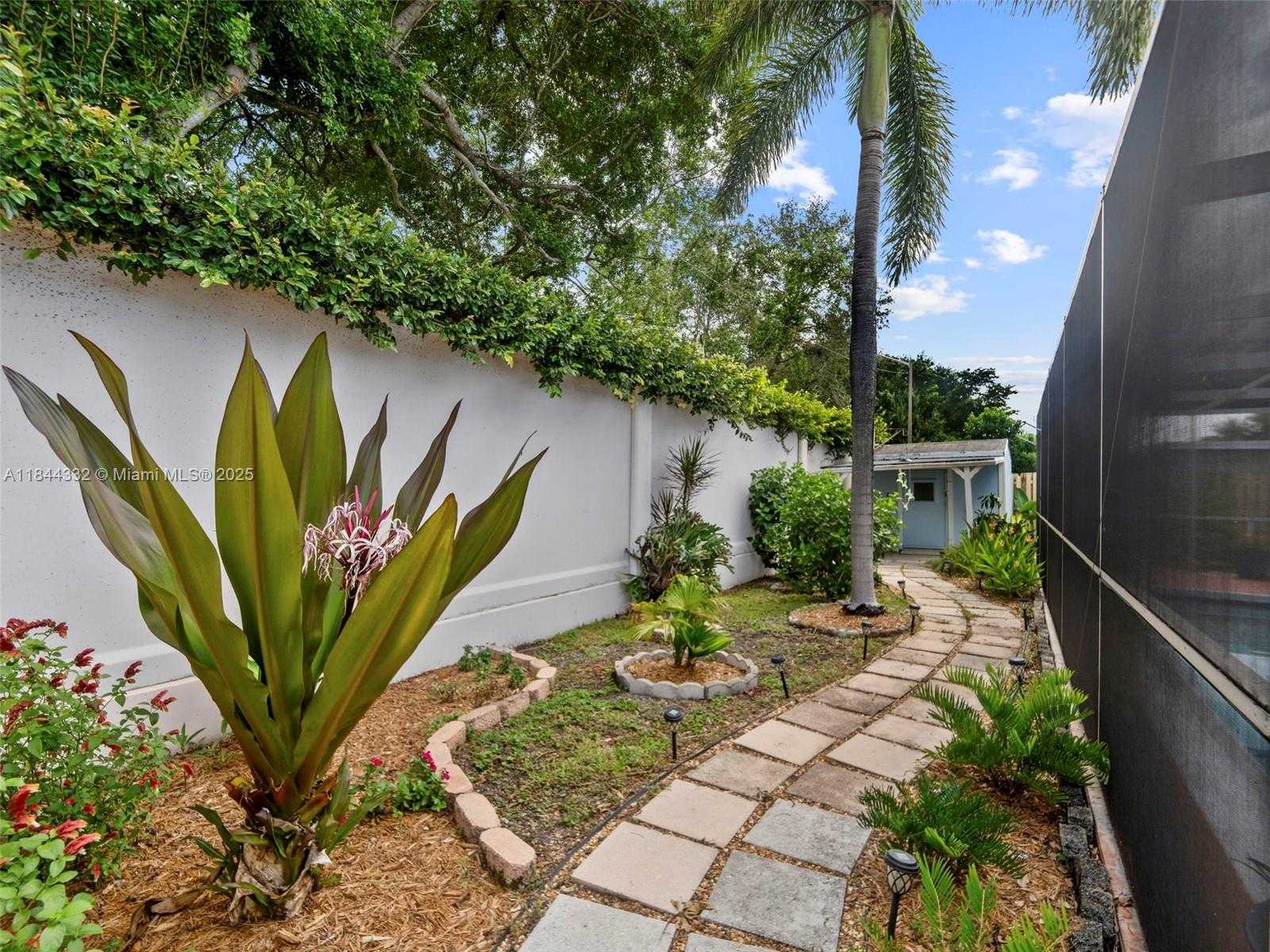 Small Image of 11701 NORTH WEST 33RD ST, Sunrise Number 44