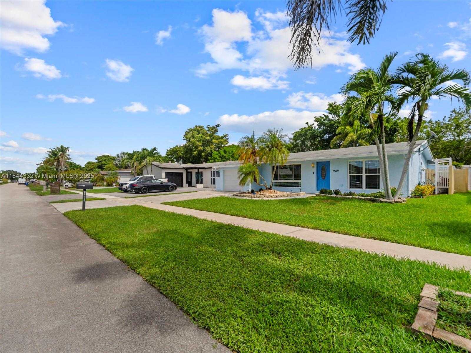 Small Image of 11701 NORTH WEST 33RD ST, Sunrise Number 47