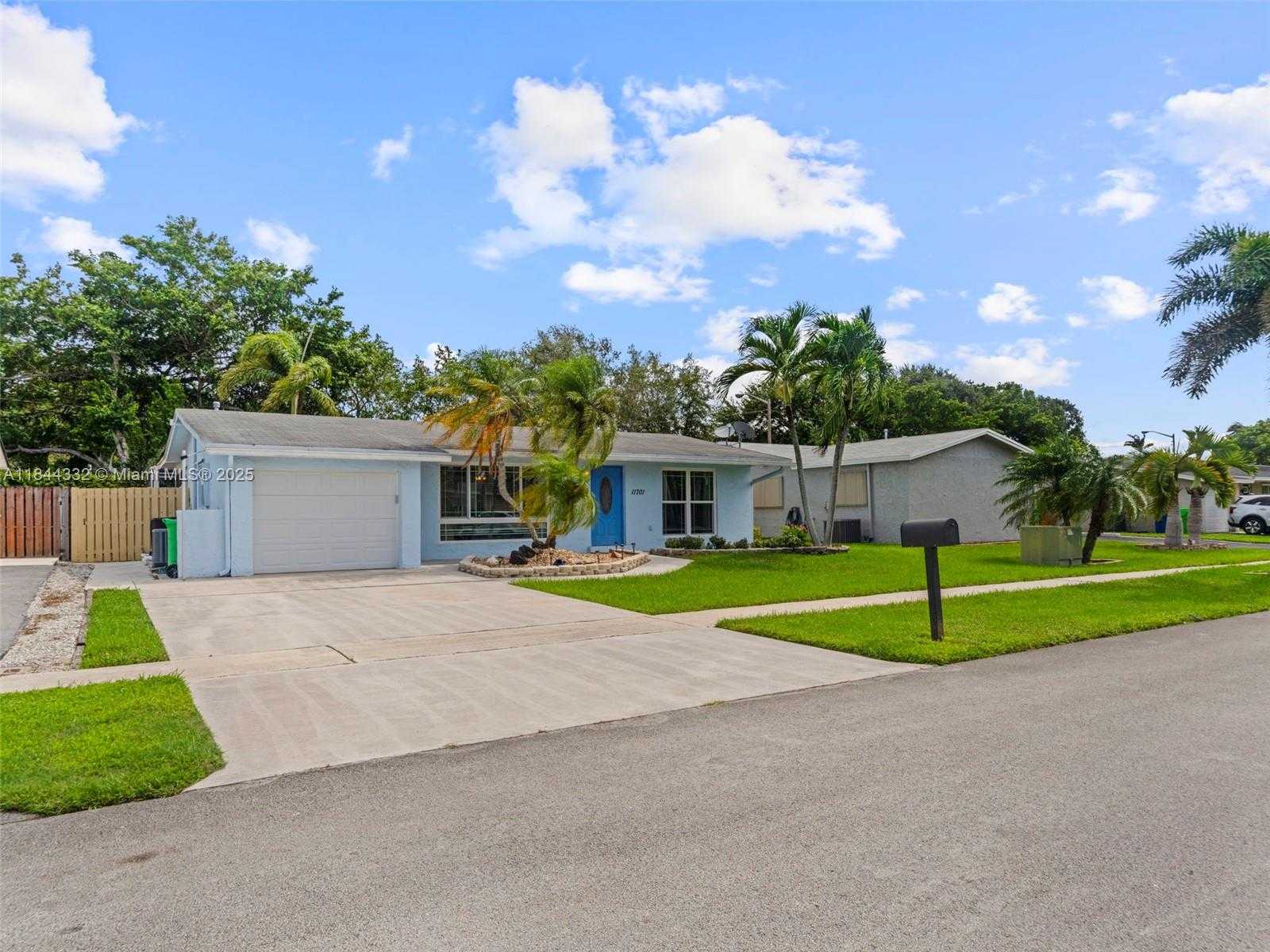 Small Image of 11701 NORTH WEST 33RD ST, Sunrise Number 49
