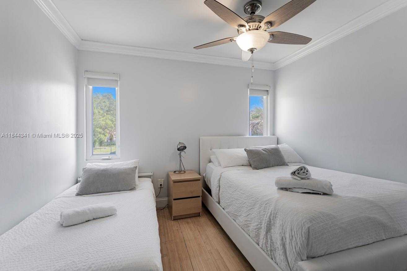 Small Image of 7475 SOUTH WEST 134TH ST, Pinecrest Number 14