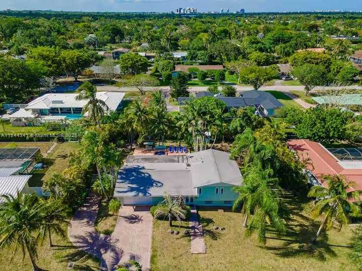 Small Image of 7475 SOUTH WEST 134TH ST, Pinecrest Number 41