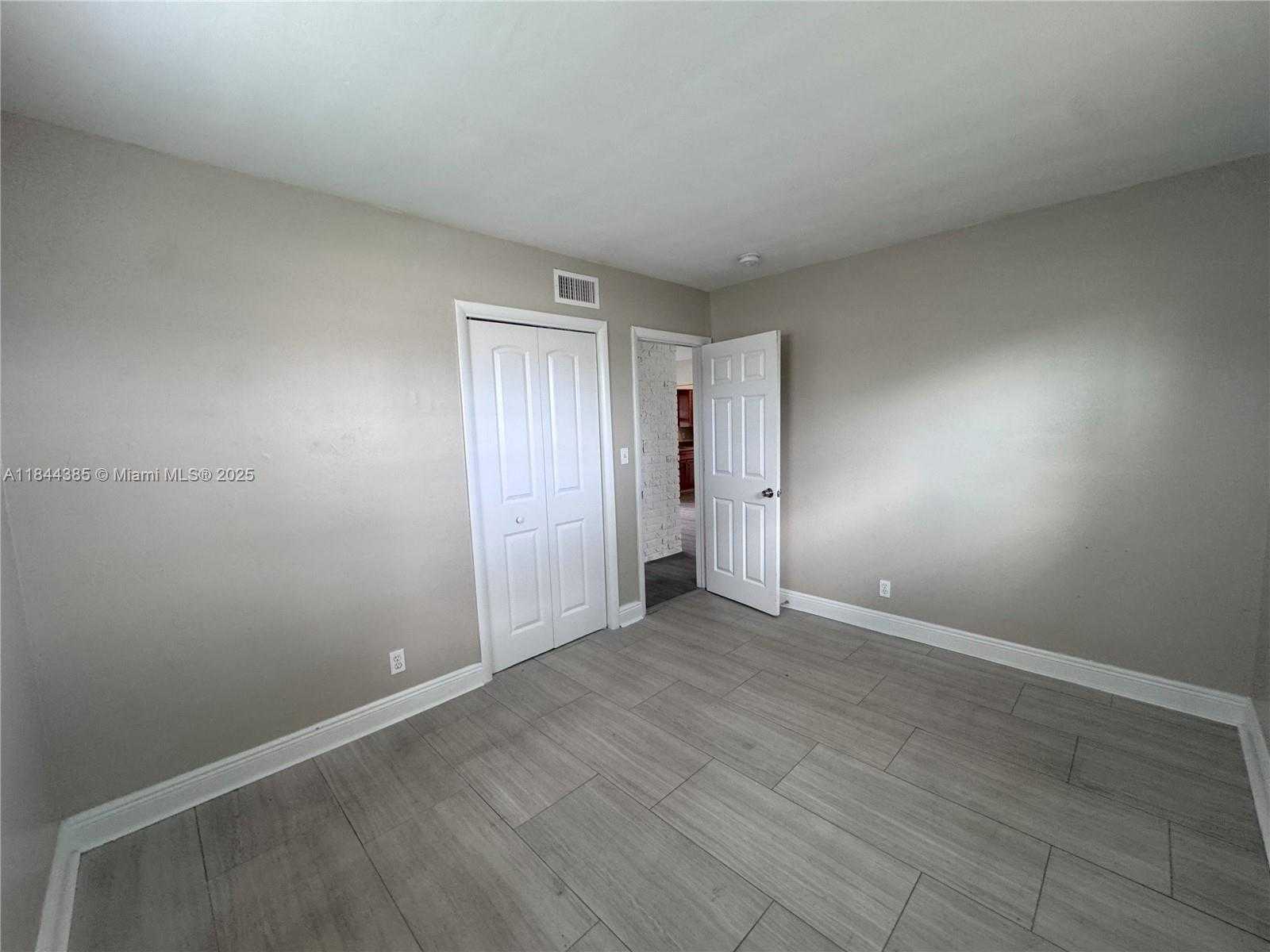 Small Image of 601 NORTH WEST 65TH AVE, Margate Number 12