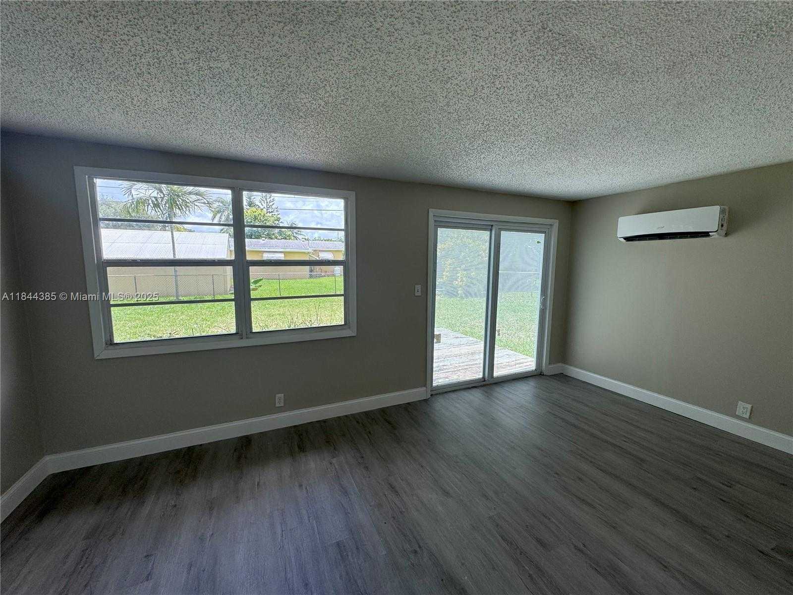 Small Image of 601 NORTH WEST 65TH AVE, Margate Number 17