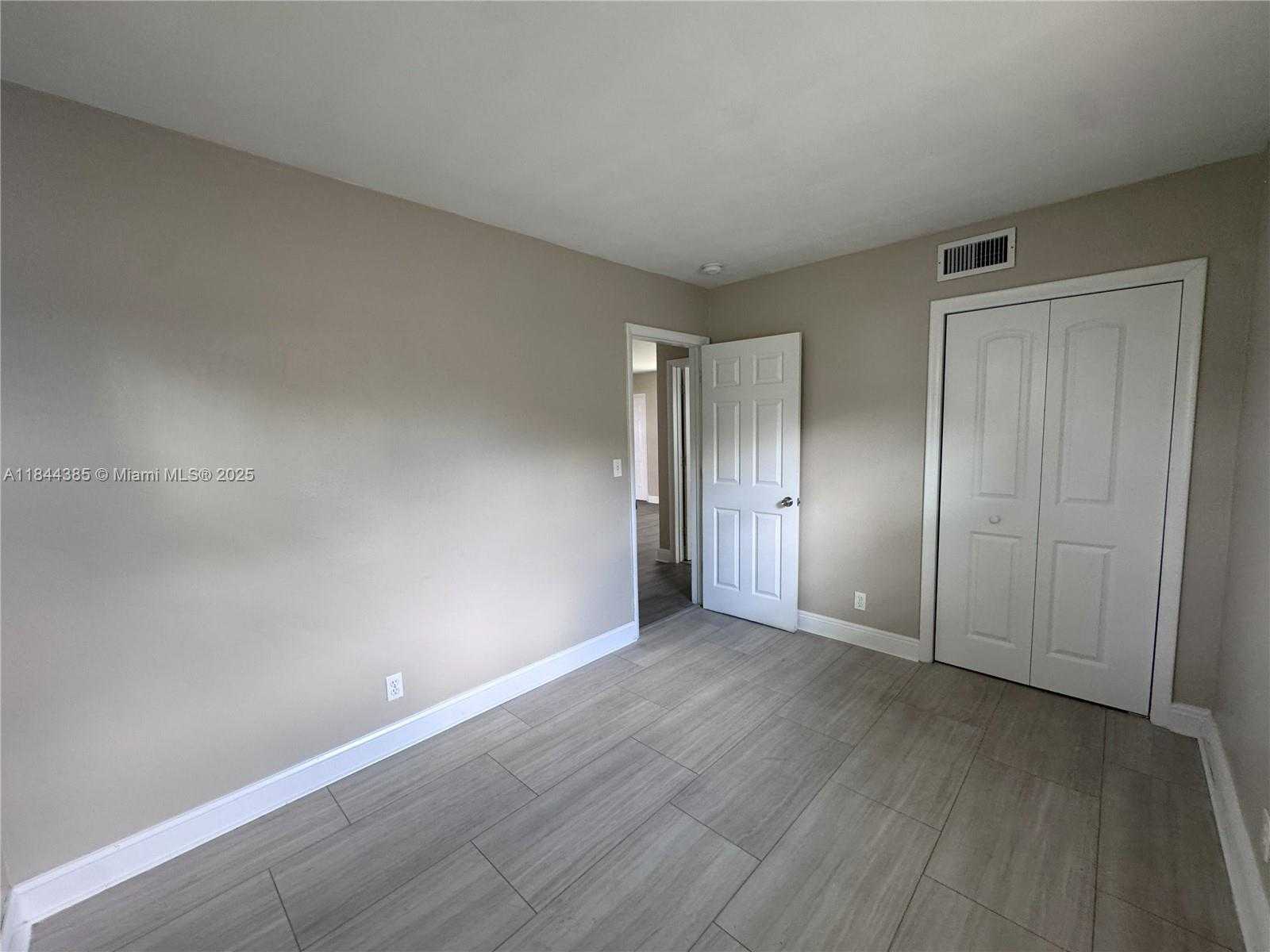 Small Image of 601 NORTH WEST 65TH AVE, Margate Number 2