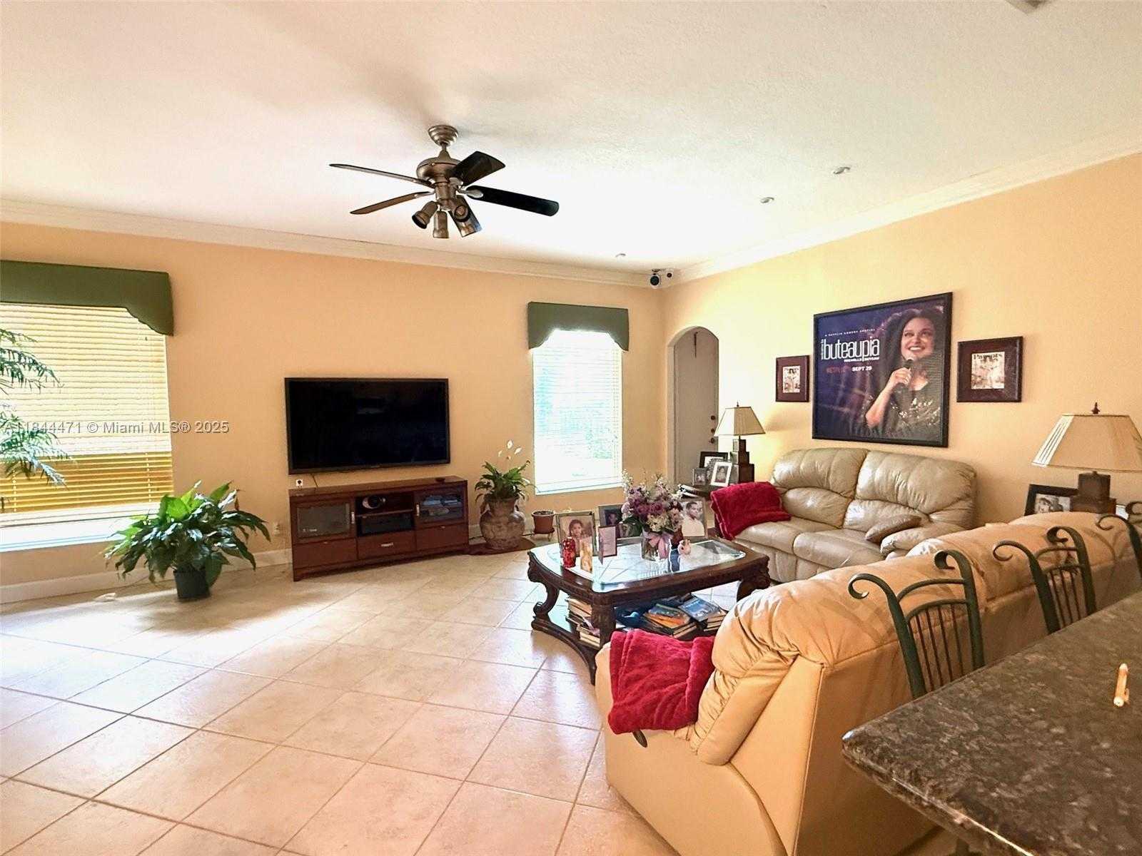 Small Image of 3881 SOUTH WEST 144TH TER, Miramar Number 17