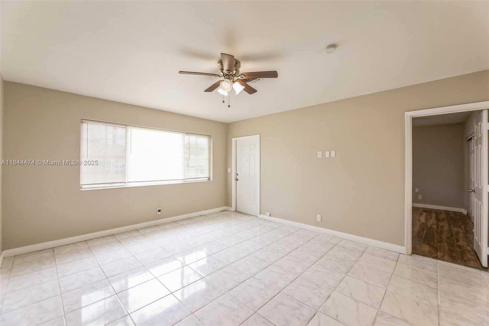 Small Image of 412 SOUTH WEST 4TH TER, Hallandale Beach Number 10