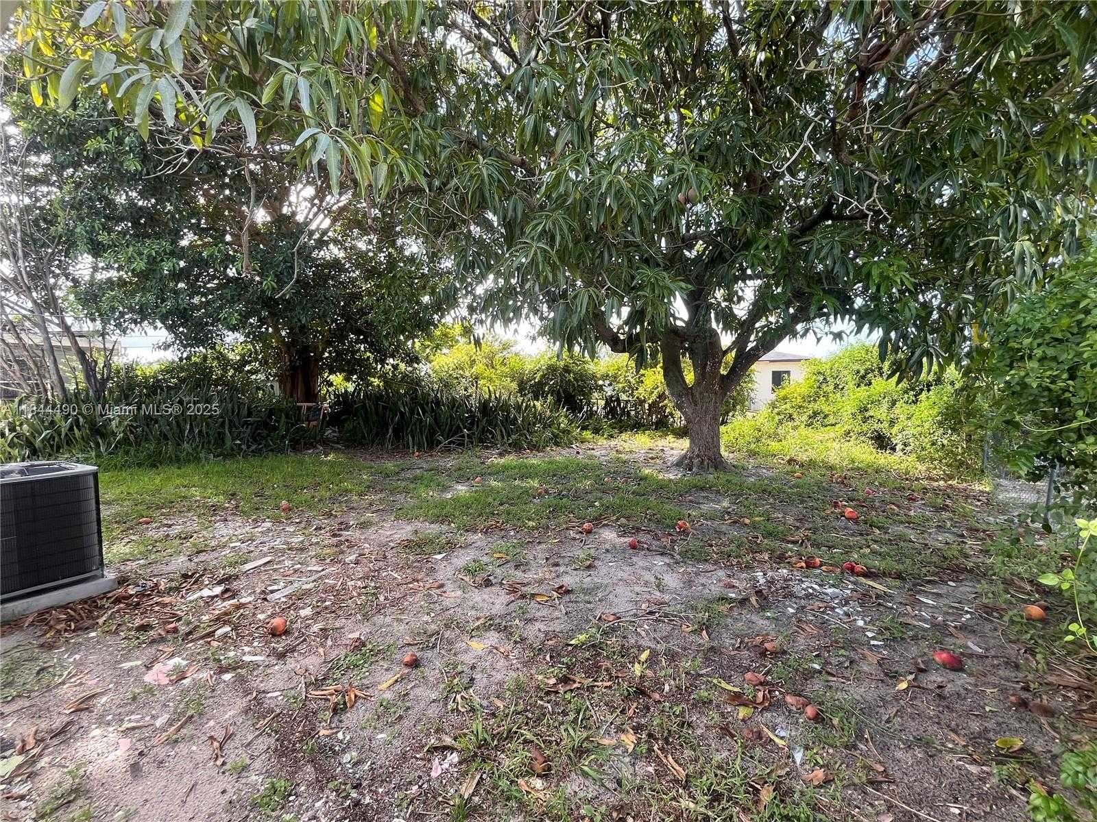 Small Image of 2481 NORTH WEST 154TH ST, Miami Gardens Number 10