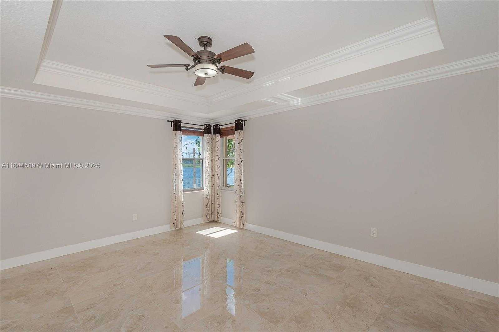 Small Image of 2021 SOUTH WEST 176TH AVE, Miramar Number 18