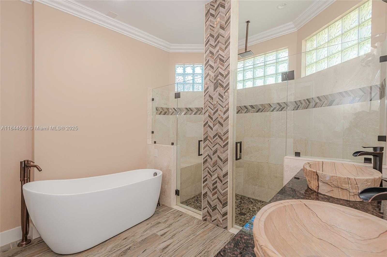 Small Image of 2021 SOUTH WEST 176TH AVE, Miramar Number 22