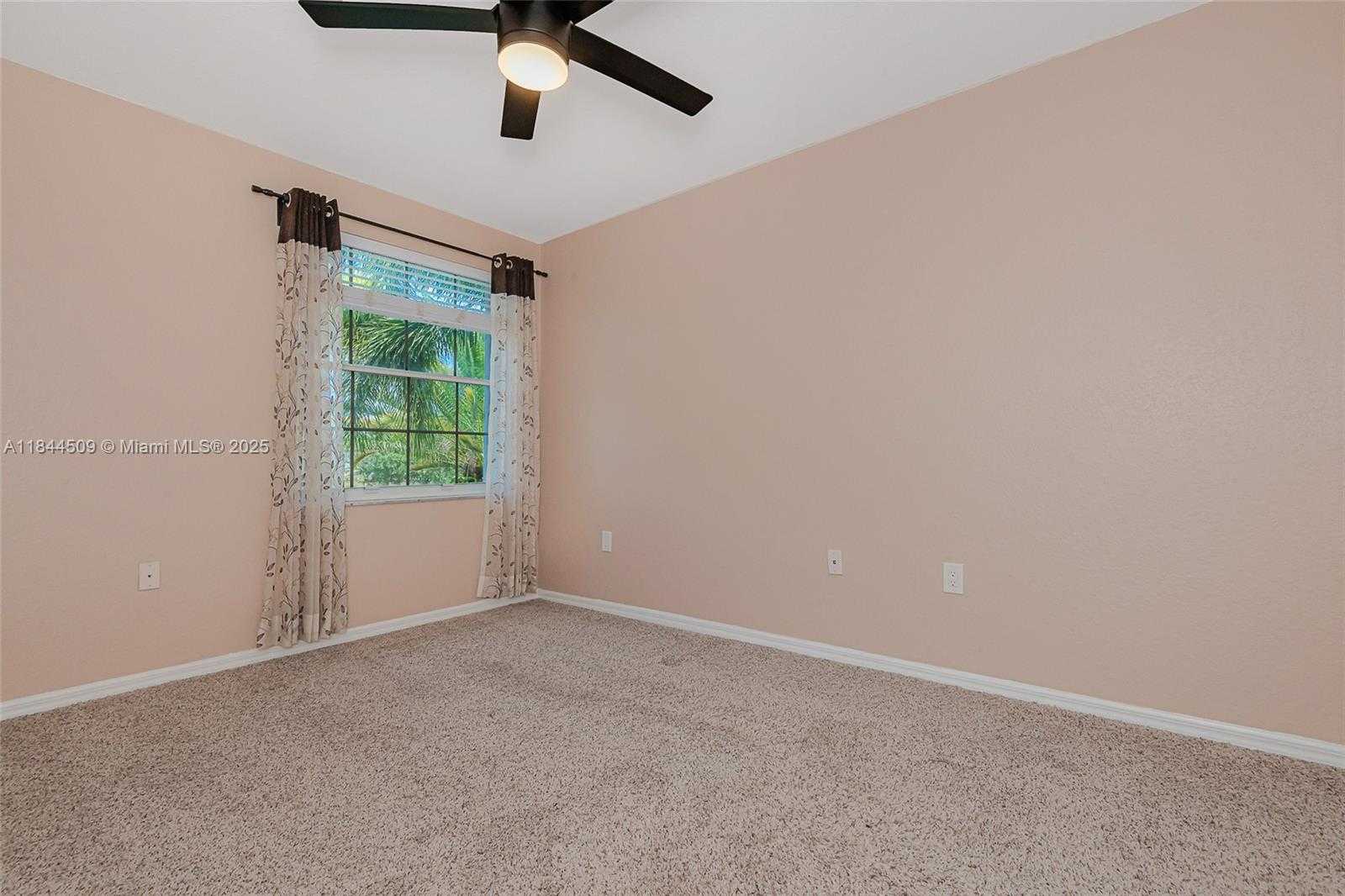 Small Image of 2021 SOUTH WEST 176TH AVE, Miramar Number 33