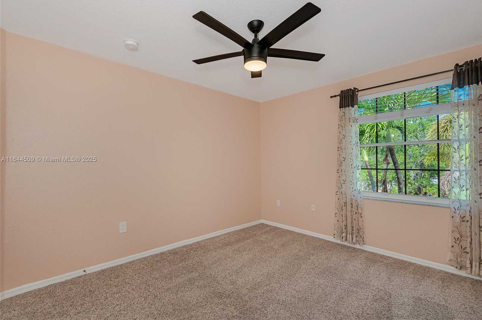 Small Image of 2021 SOUTH WEST 176TH AVE, Miramar Number 34
