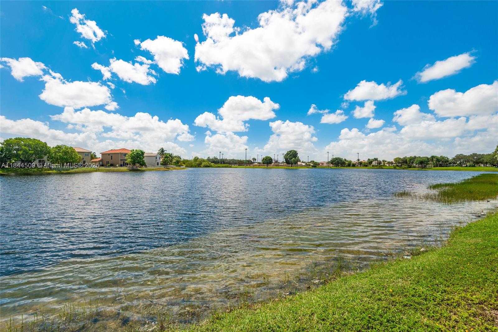 Small Image of 2021 SOUTH WEST 176TH AVE, Miramar Number 43