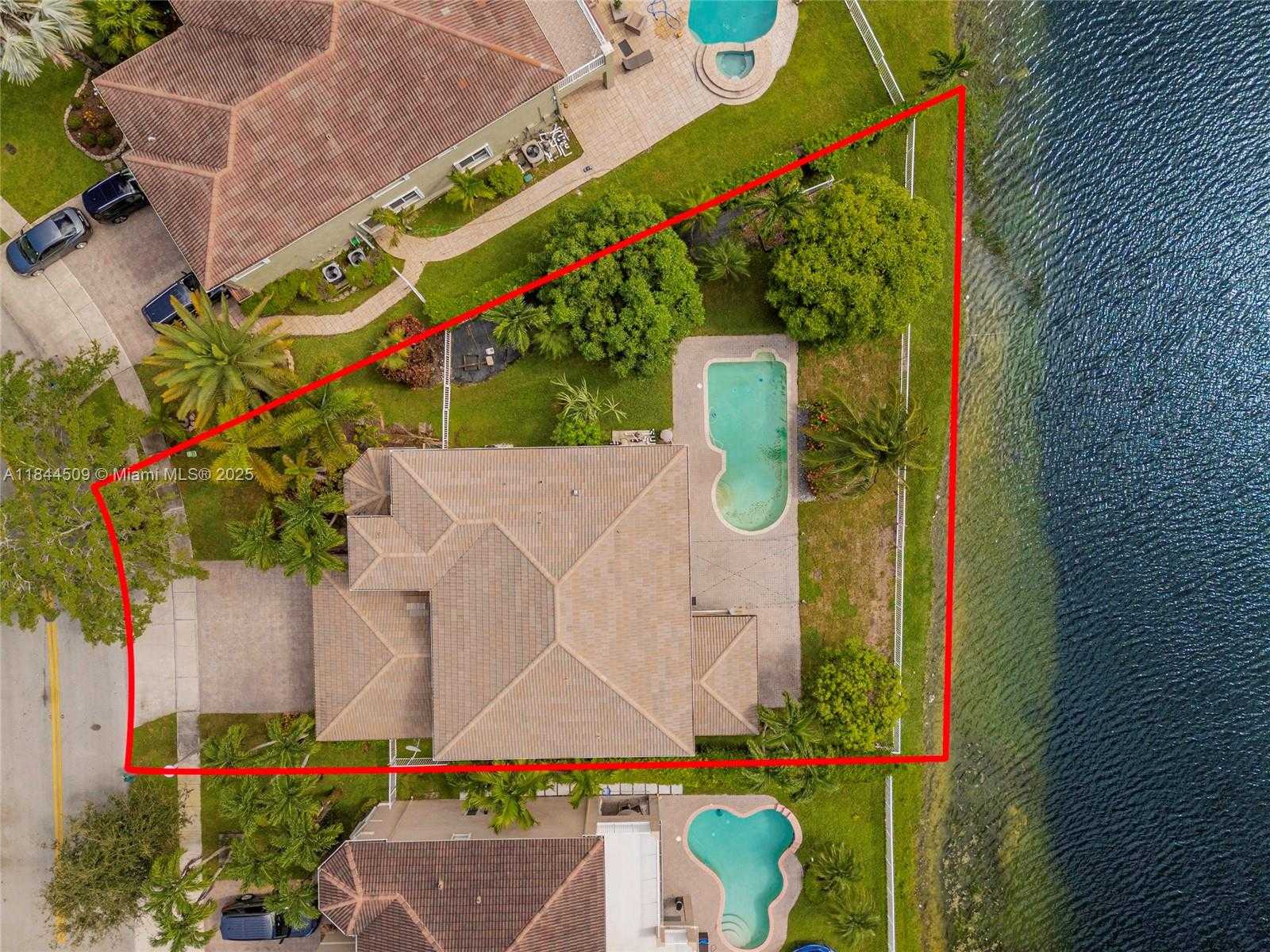 Small Image of 2021 SOUTH WEST 176TH AVE, Miramar Number 51