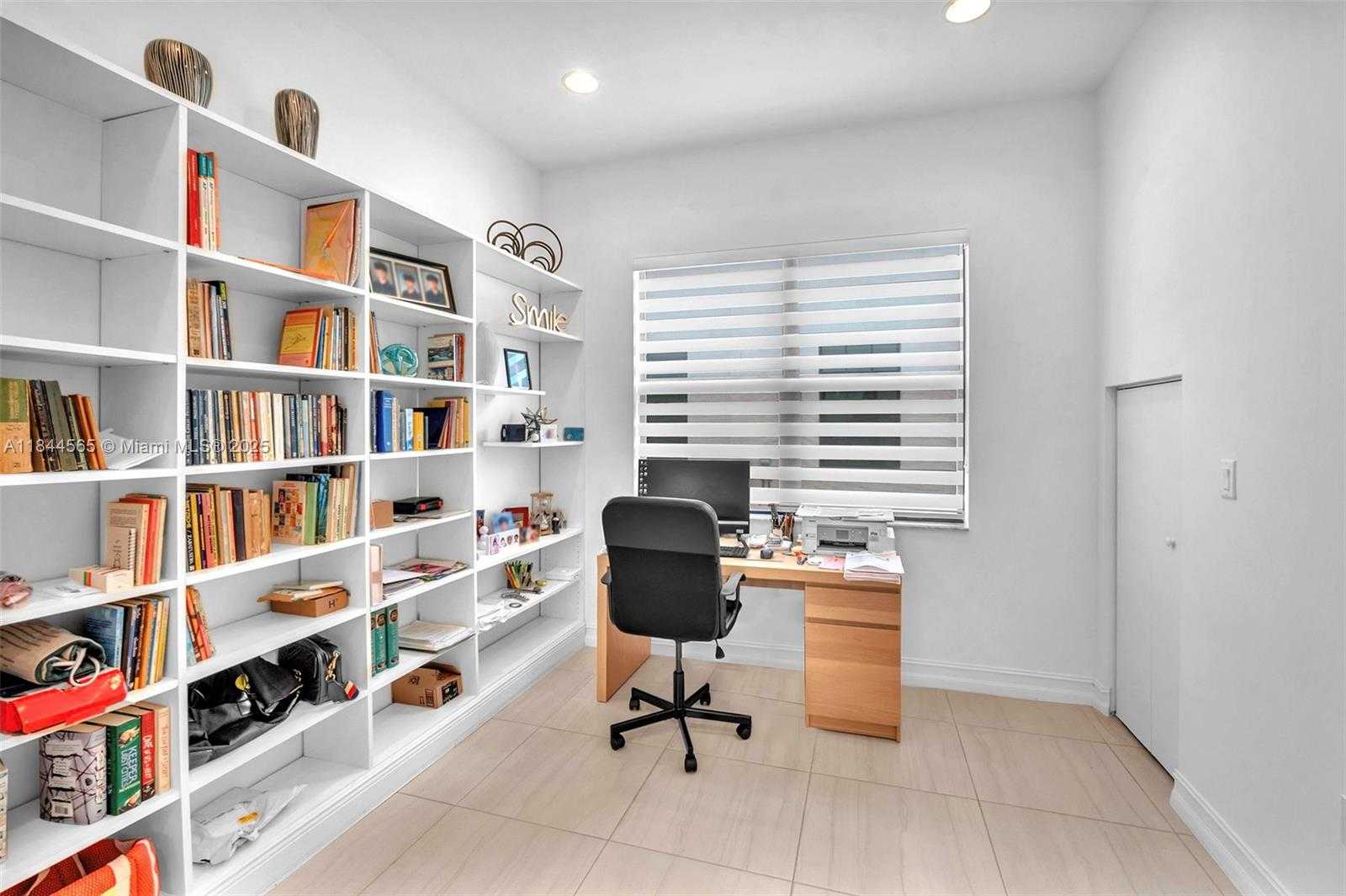 Small Image of 11824 SOUTH WEST 13TH CT, Pembroke Pines Number 13