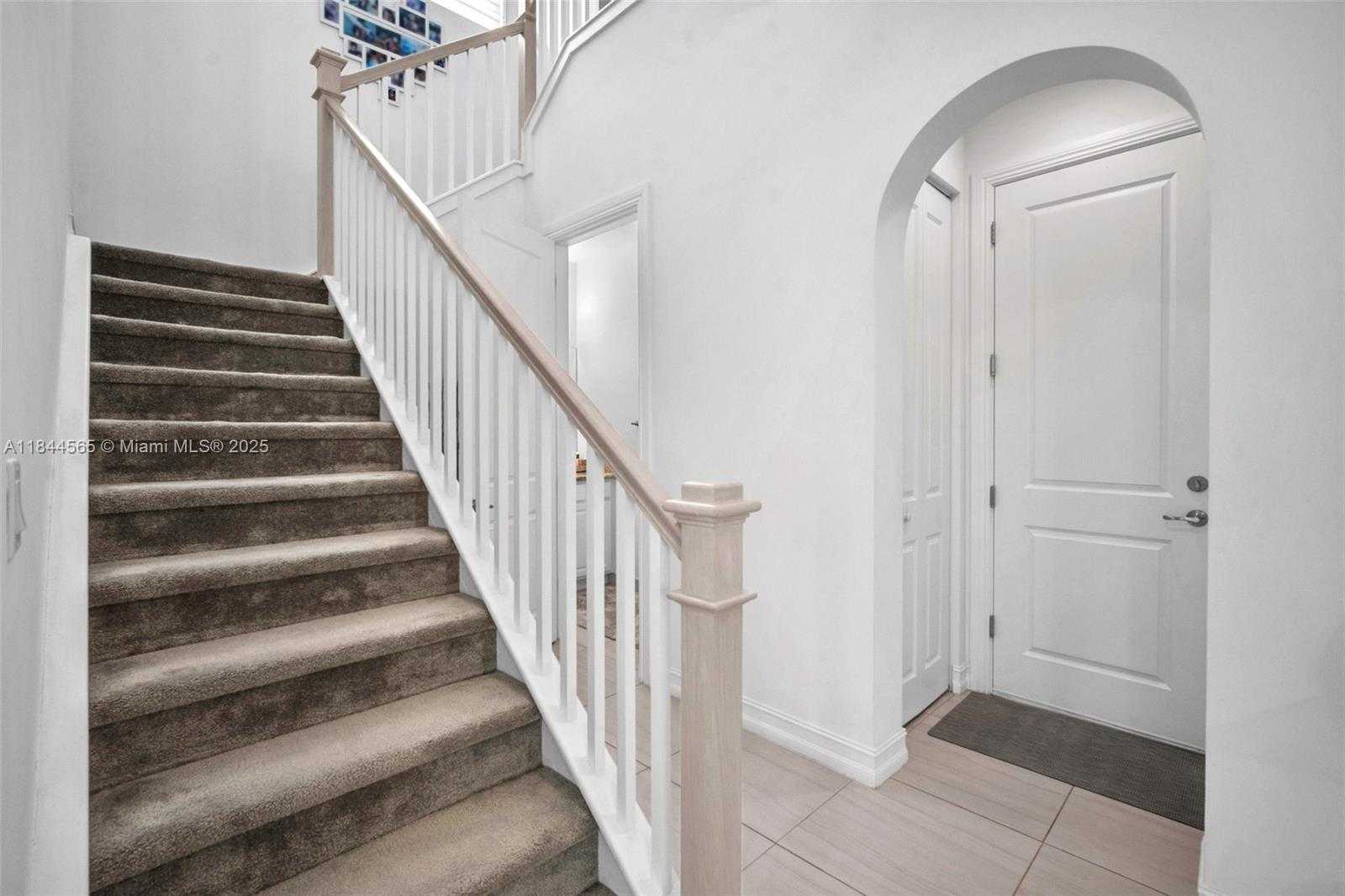 Small Image of 11824 SOUTH WEST 13TH CT, Pembroke Pines Number 15