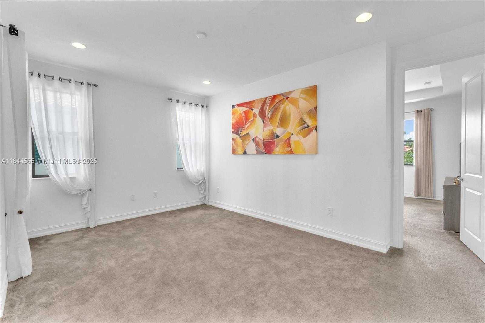 Small Image of 11824 SOUTH WEST 13TH CT, Pembroke Pines Number 16