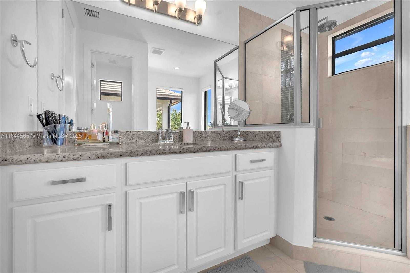 Small Image of 11824 SOUTH WEST 13TH CT, Pembroke Pines Number 22
