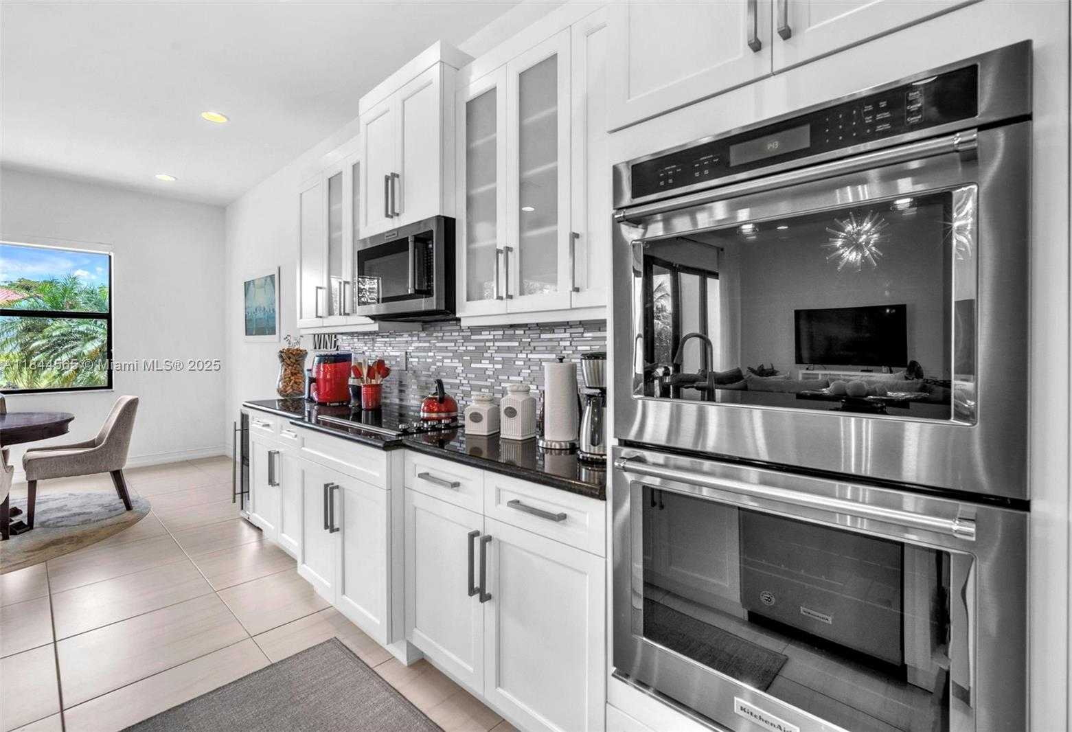 Small Image of 11824 SOUTH WEST 13TH CT, Pembroke Pines Number 32