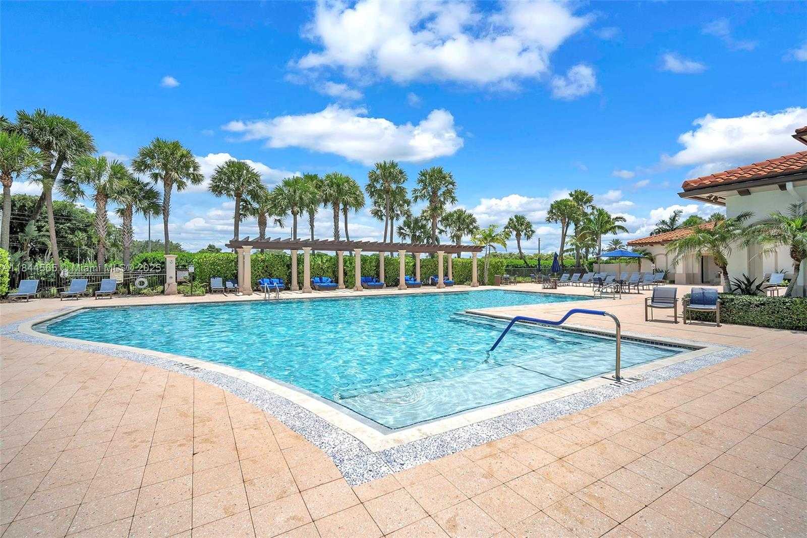 Small Image of 11824 SOUTH WEST 13TH CT, Pembroke Pines Number 42
