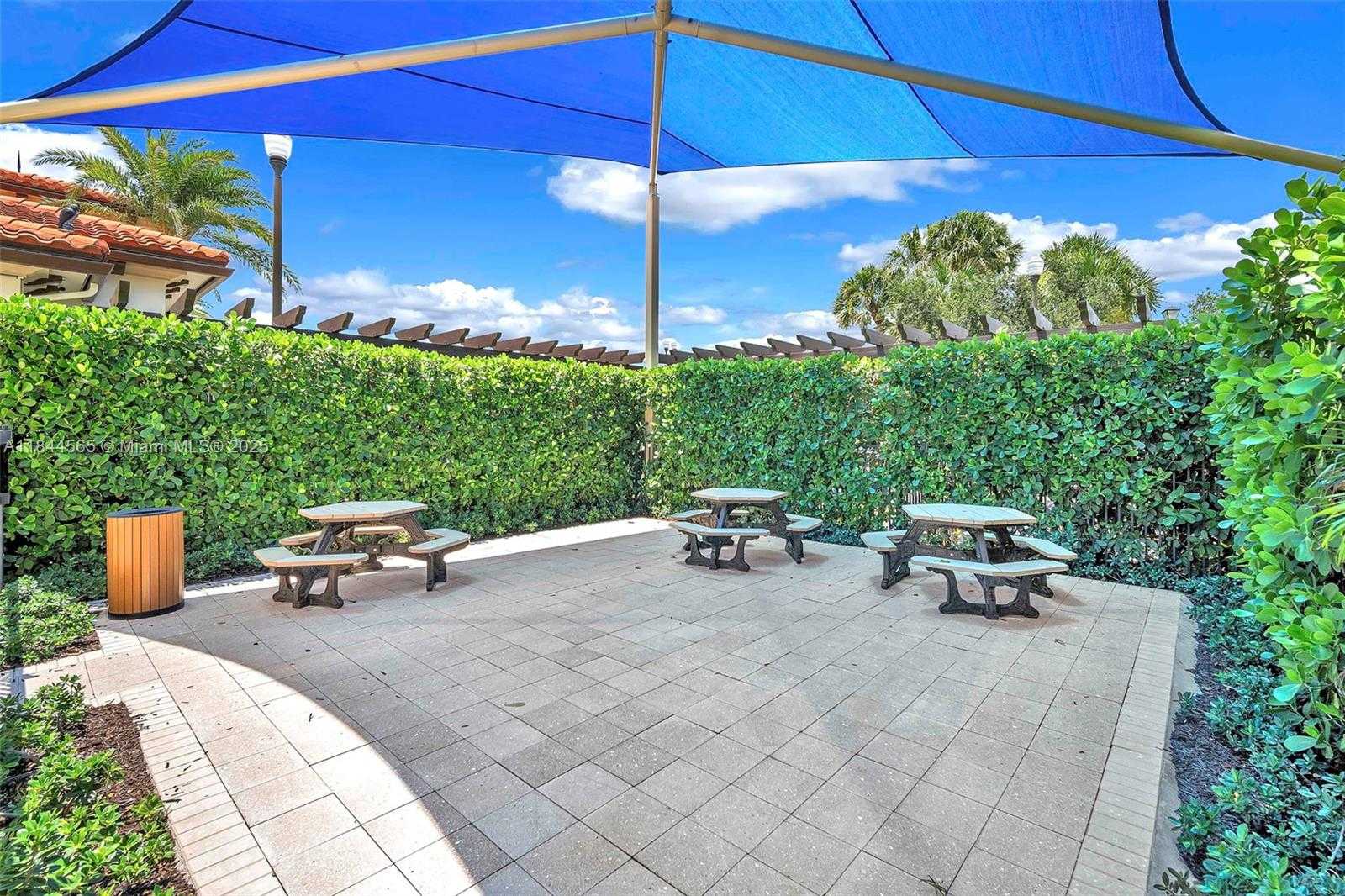 Small Image of 11824 SOUTH WEST 13TH CT, Pembroke Pines Number 43