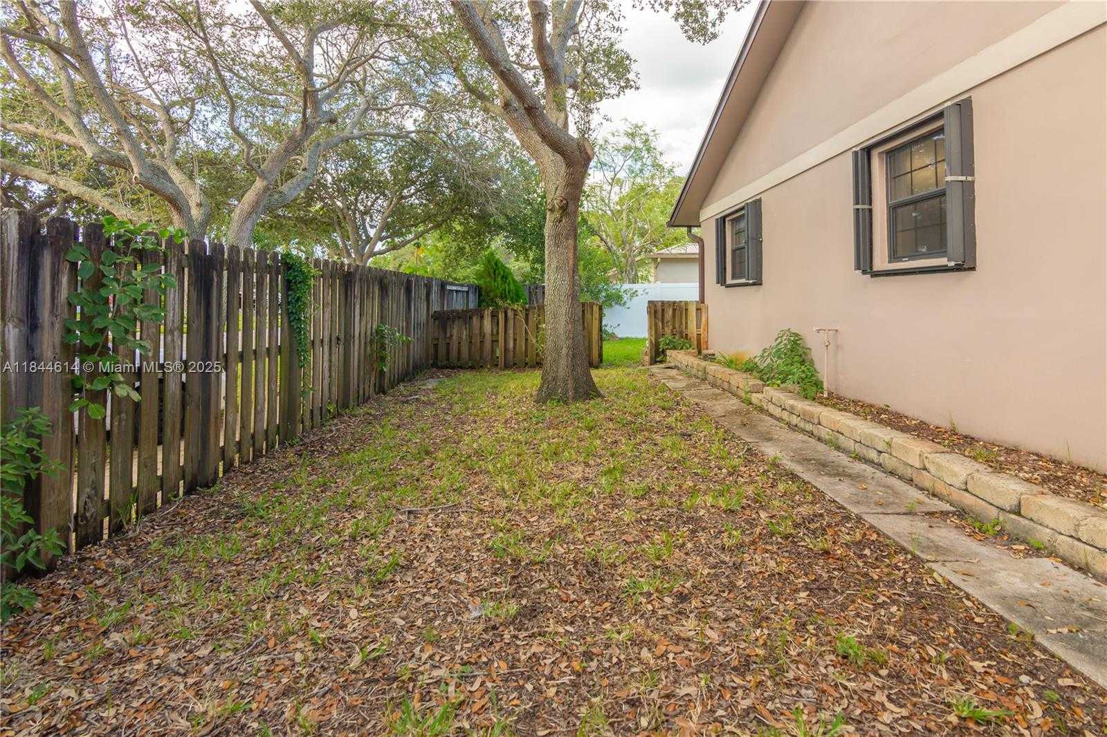 Small Image of 11945 SOUTH WEST 54TH ST, Cooper City Number 51