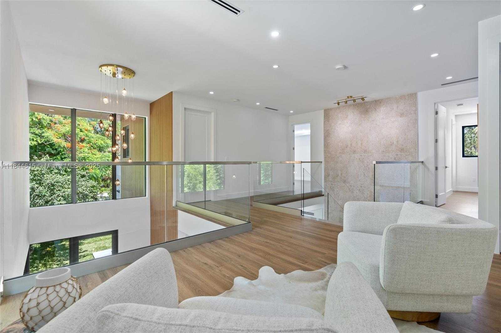 Small Image of 807 SOUTH WEST 12TH AVE, Fort Lauderdale Number 19