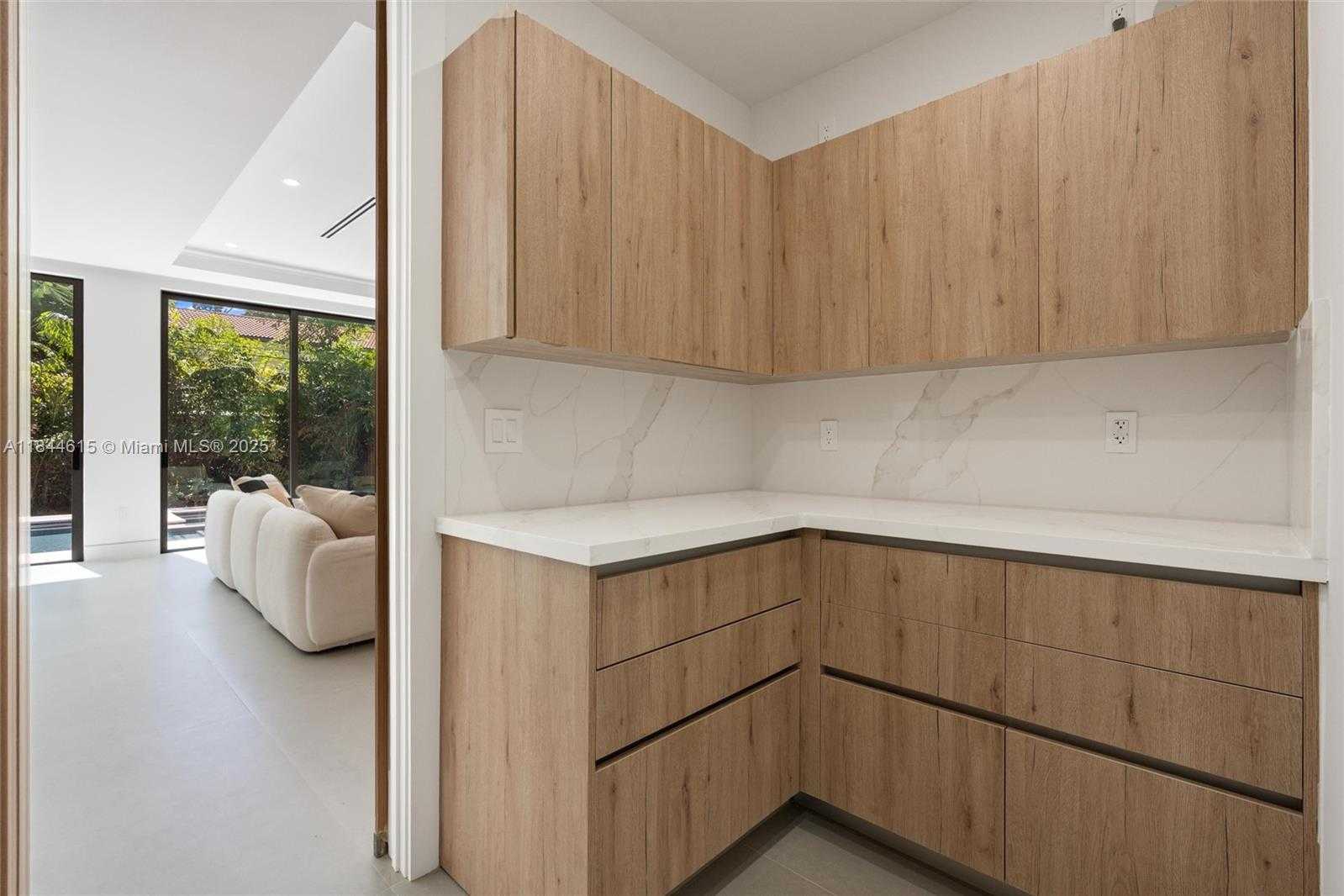 Small Image of 807 SOUTH WEST 12TH AVE, Fort Lauderdale Number 23