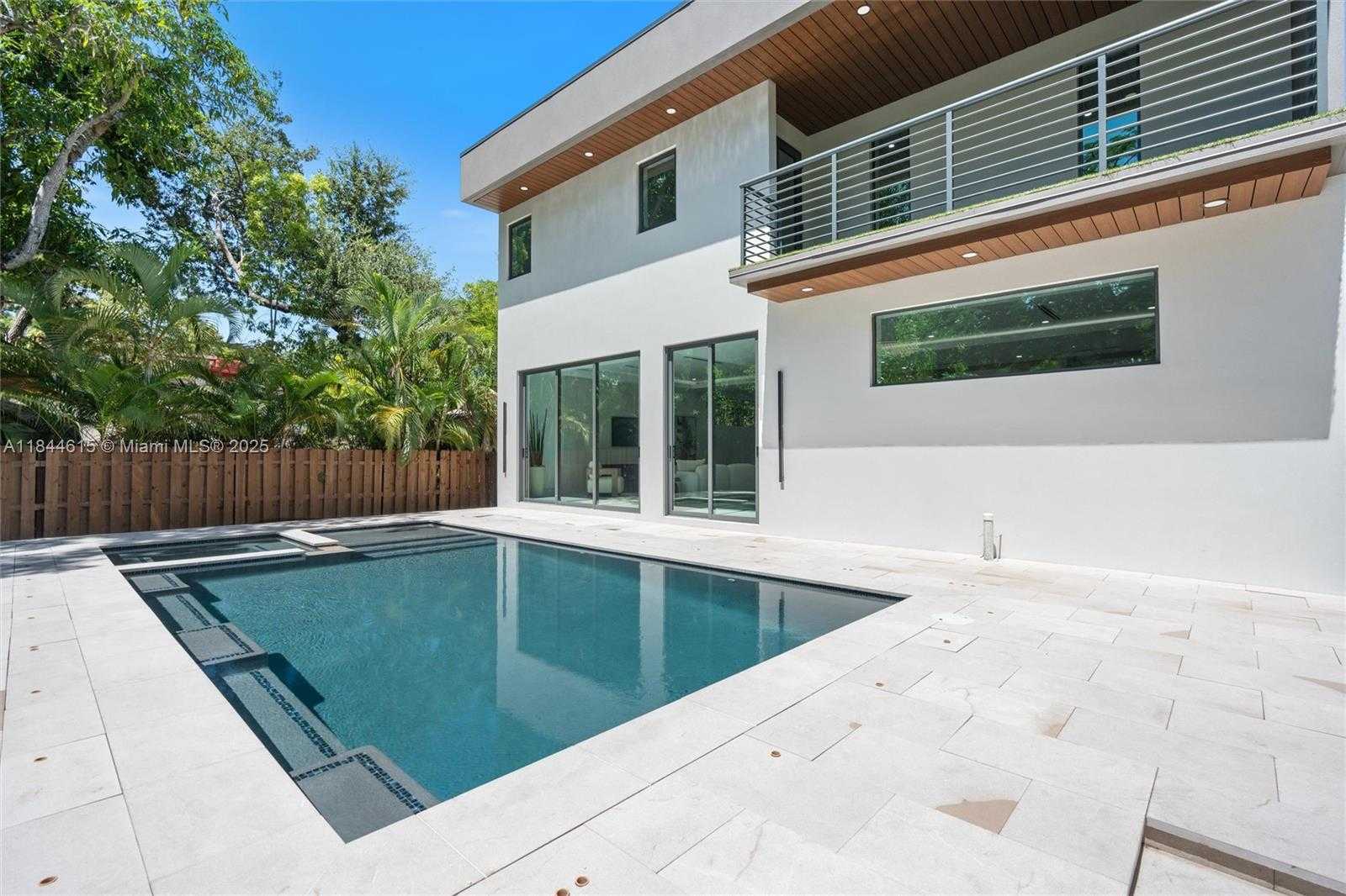 Small Image of 807 SOUTH WEST 12TH AVE, Fort Lauderdale Number 35