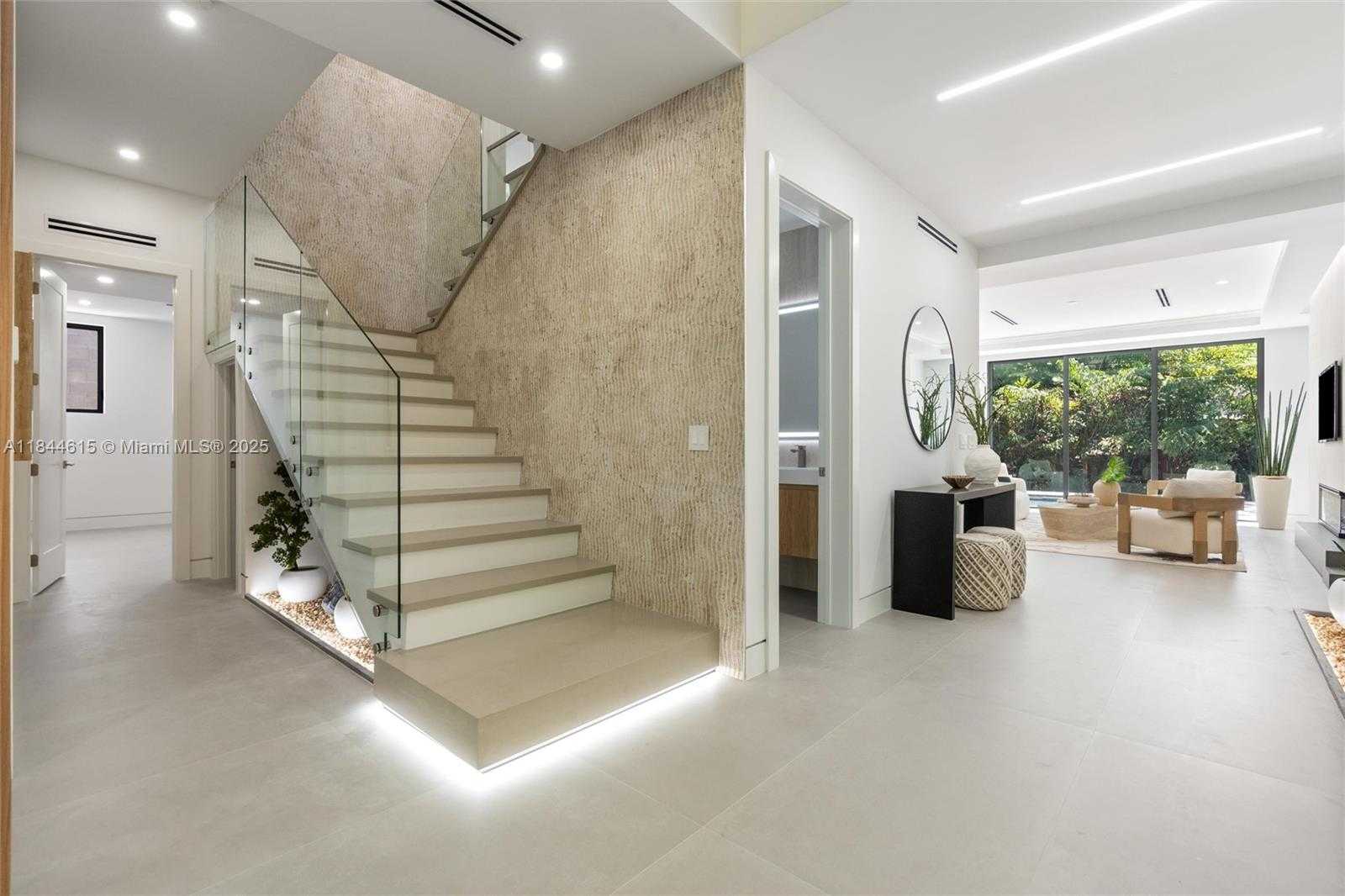 Small Image of 807 SOUTH WEST 12TH AVE, Fort Lauderdale Number 7