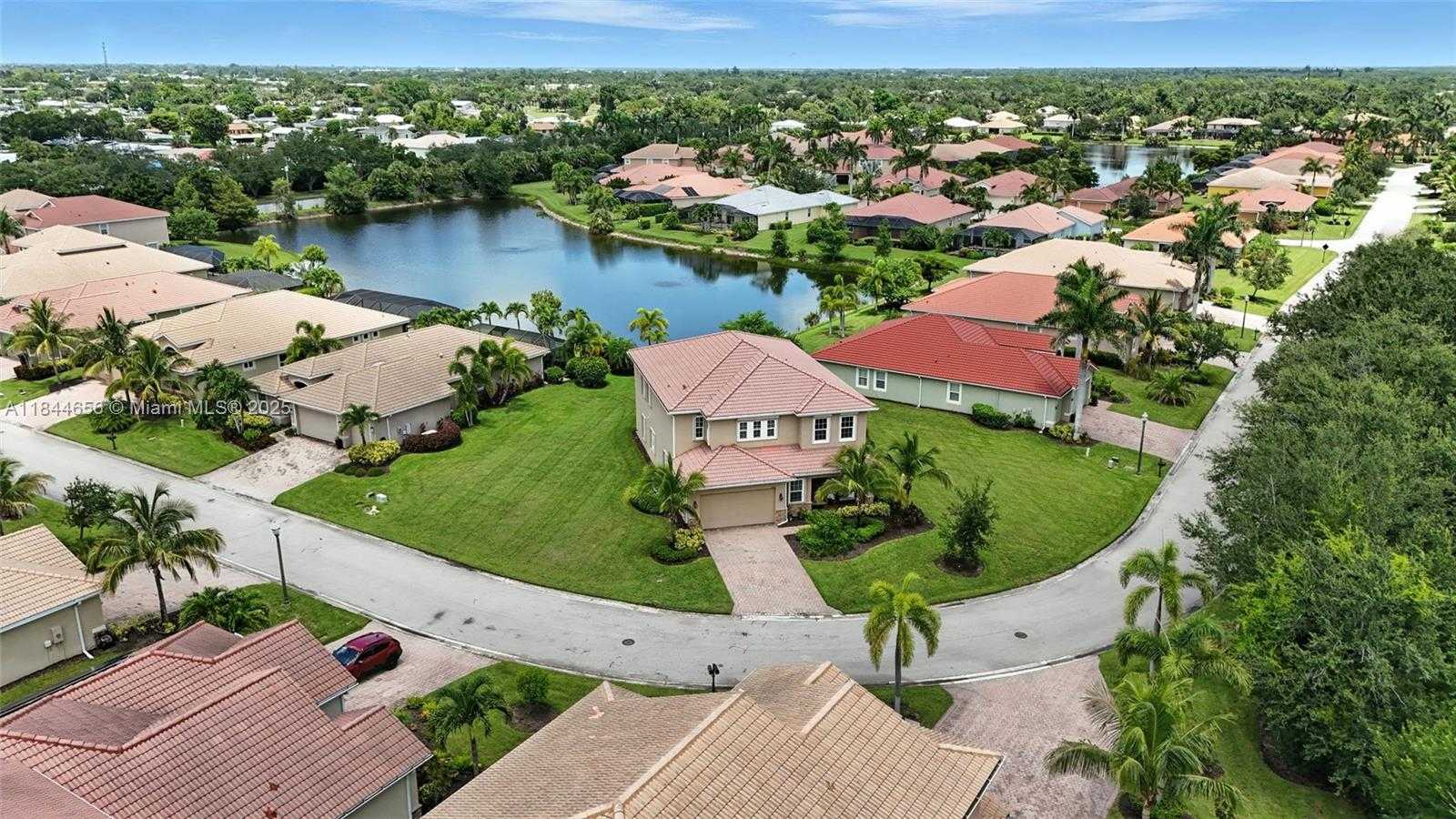 Small Image of Other City - In The State Of Florida Number 50