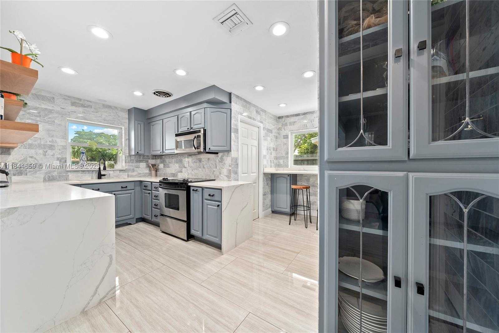 Small Image of 817 NORTH WEST 30TH ST, Fort Lauderdale Number 5