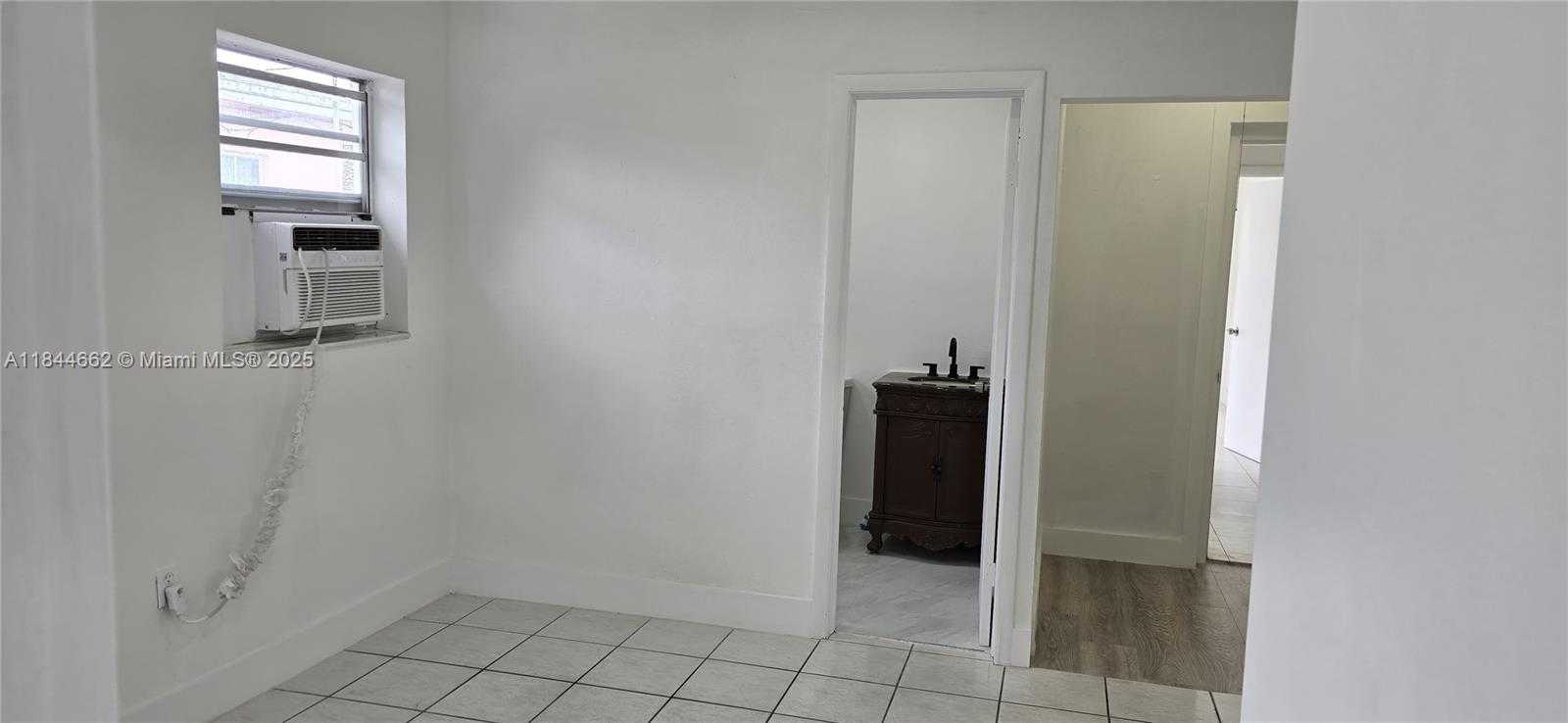 Small Image of 699 WEST 14TH ST, Hialeah Number 23