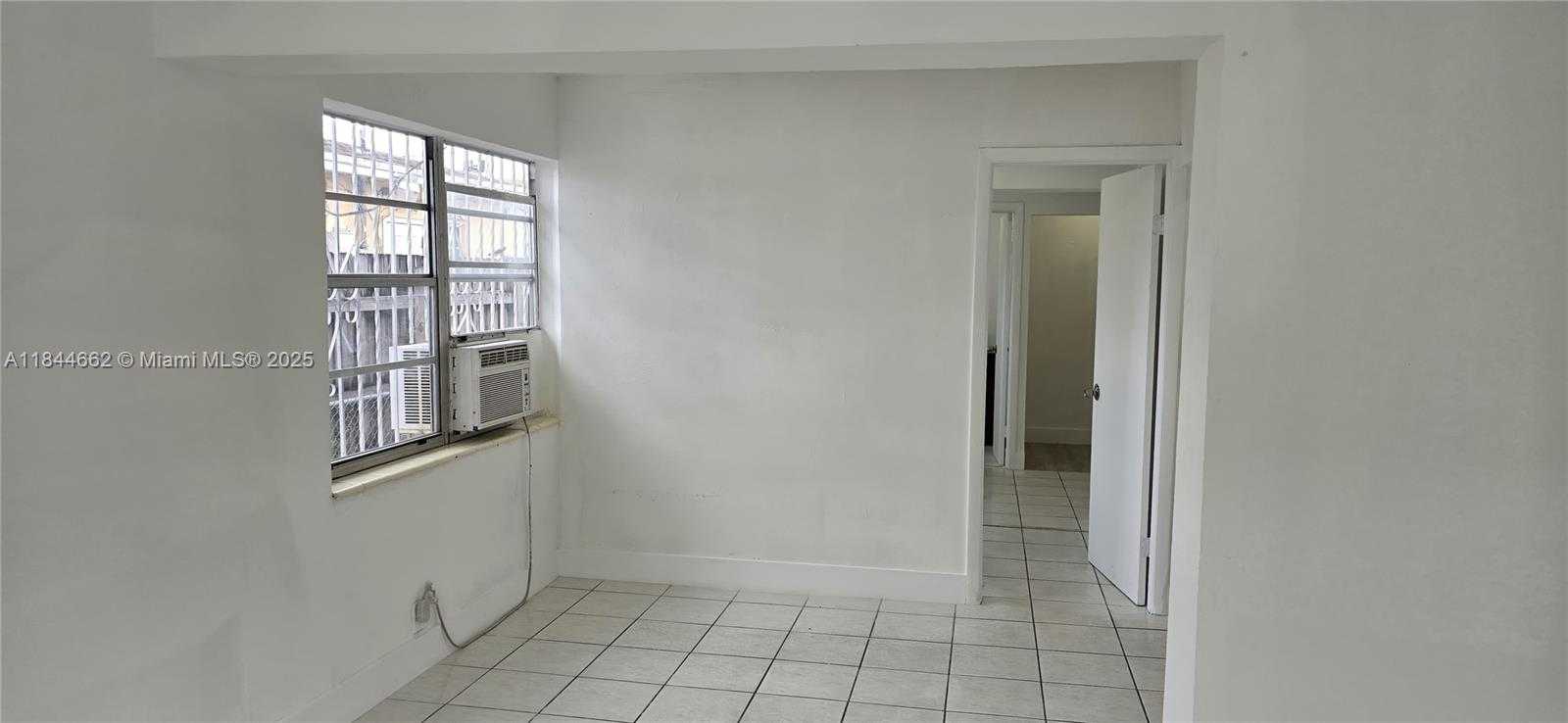 Small Image of 699 WEST 14TH ST, Hialeah Number 25