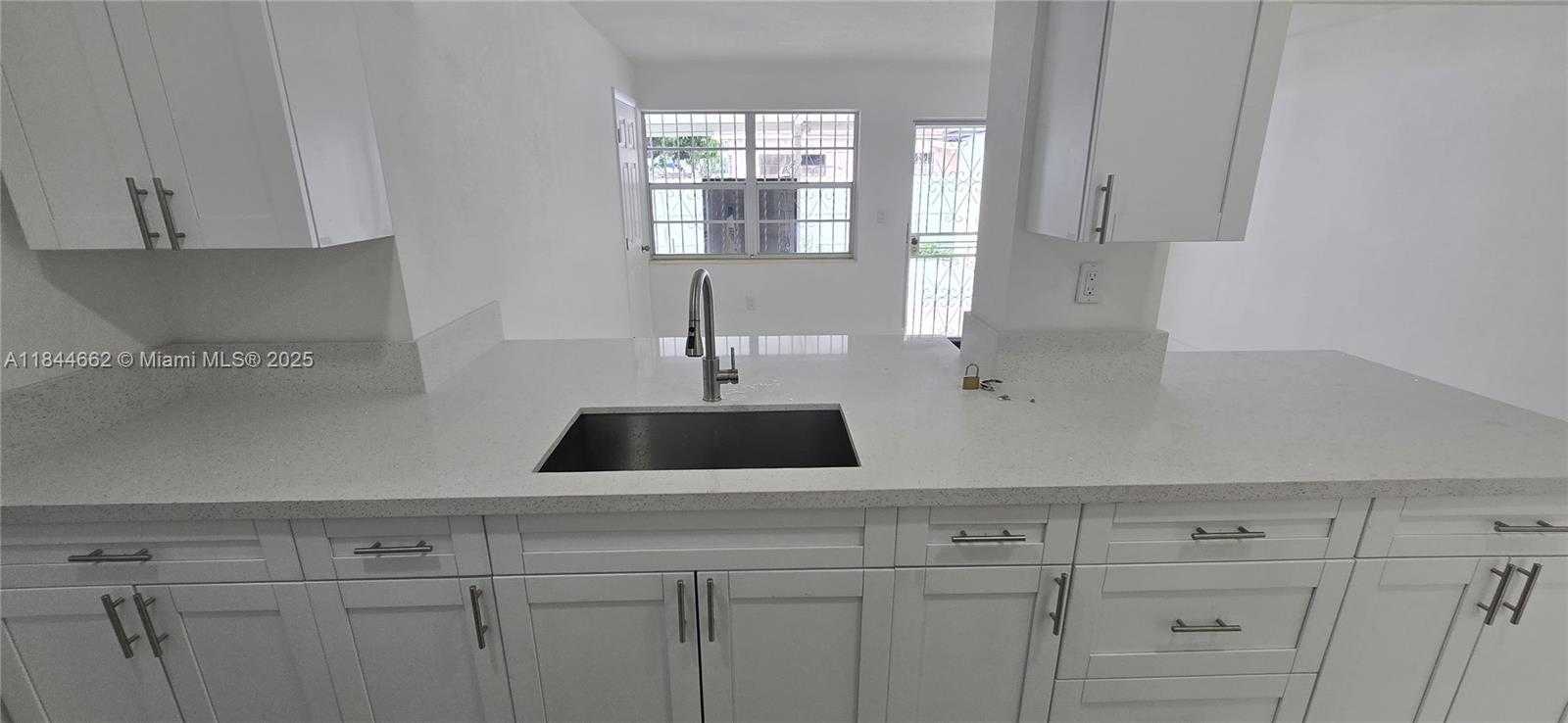 Small Image of 699 WEST 14TH ST, Hialeah Number 4