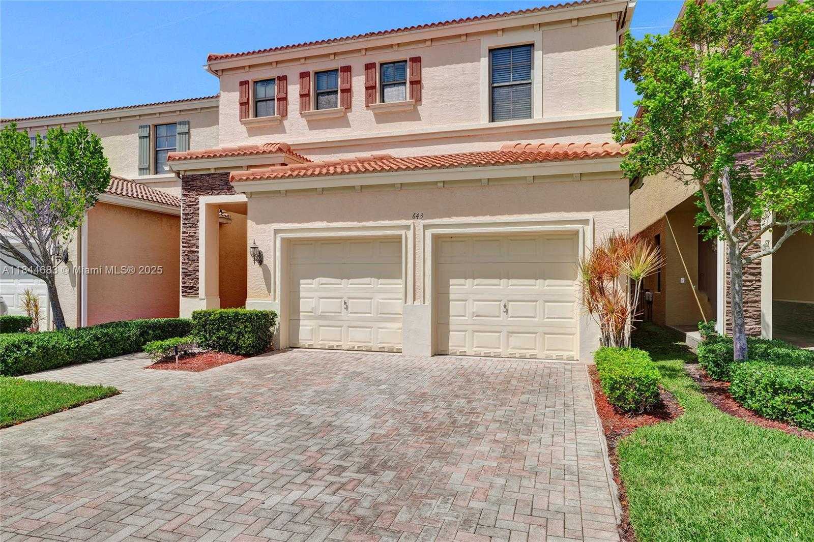 Small Image of 643 NORTH EAST 191ST TER, Miami Number 66