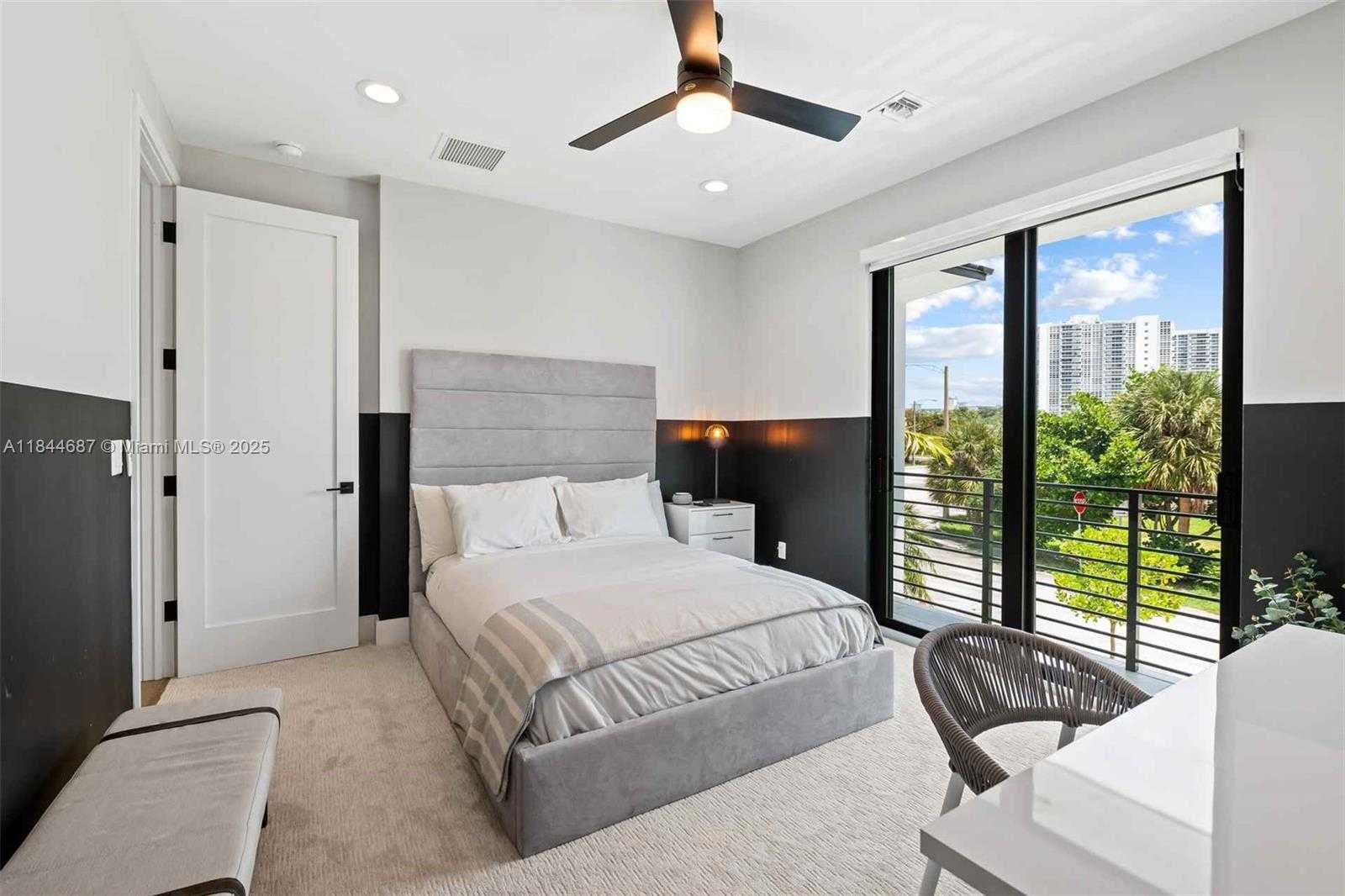 Small Image of 3400 NORTH EAST 25TH ST, Fort Lauderdale Number 23