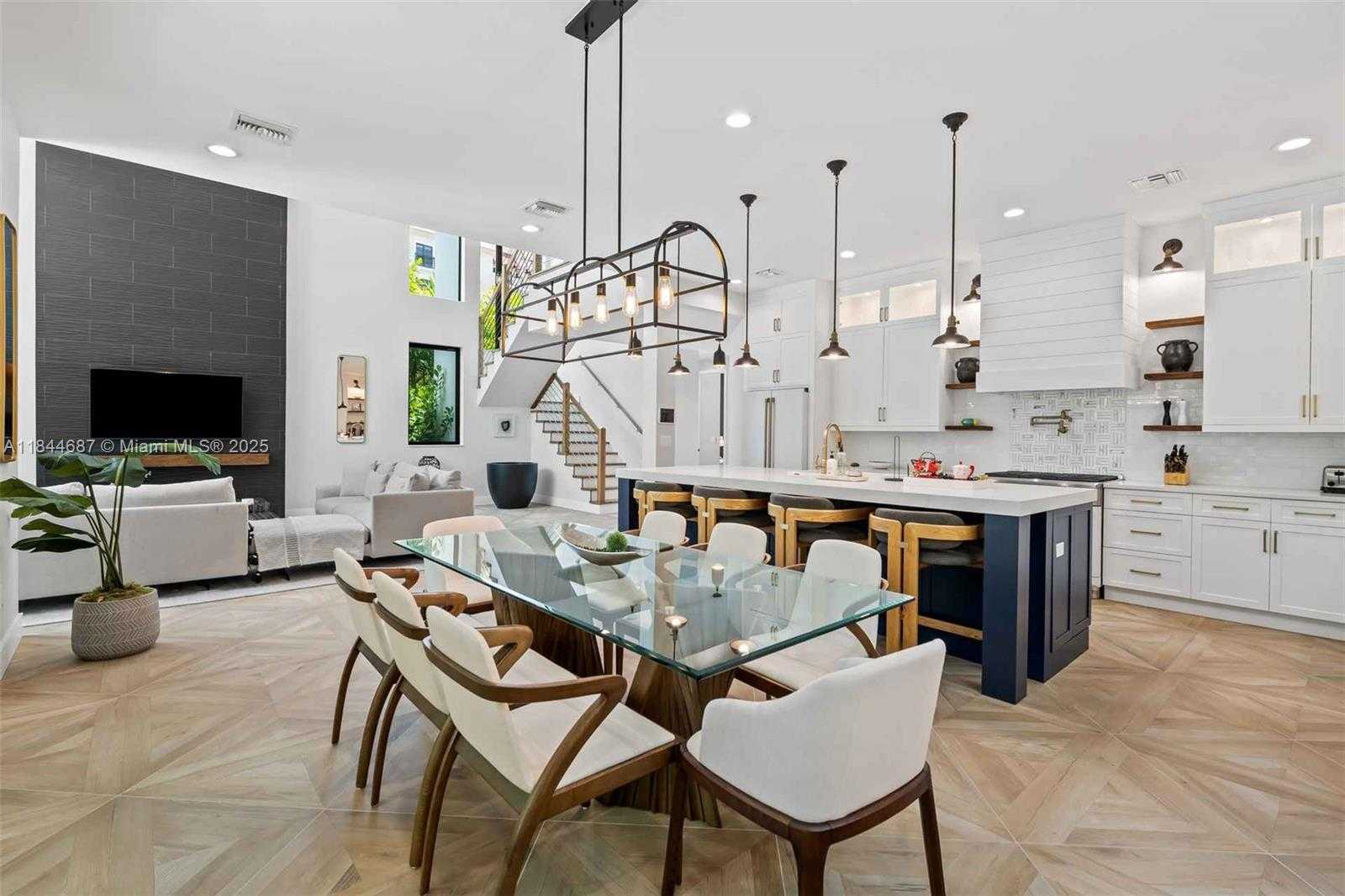 Small Image of 3400 NORTH EAST 25TH ST, Fort Lauderdale Number 3