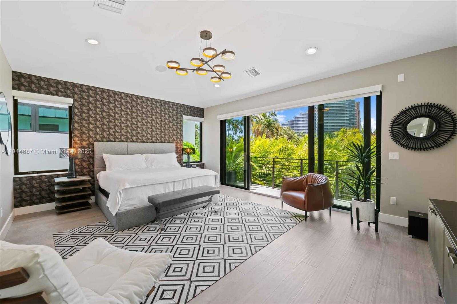 Small Image of 3400 NORTH EAST 25TH ST, Fort Lauderdale Number 5