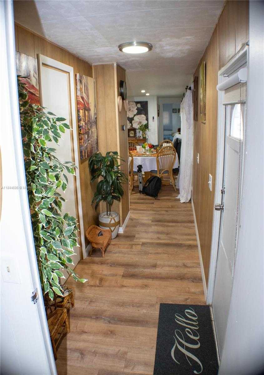 Small Image of 3229 FLORIDA ST, Hollywood Number 11