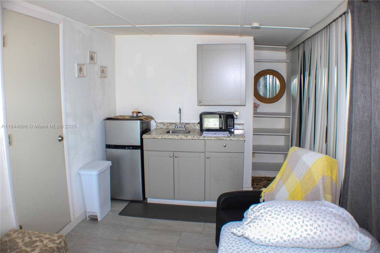 Small Image of 3229 FLORIDA ST, Hollywood Number 19