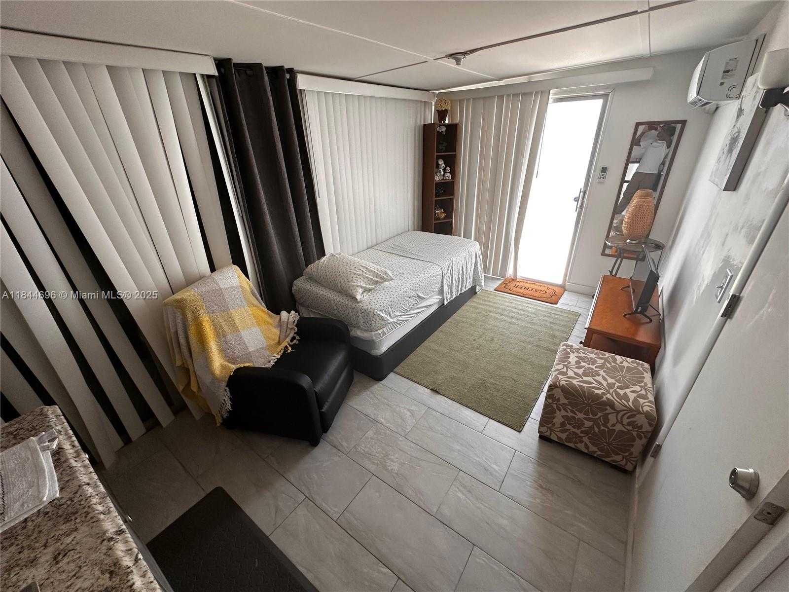 Small Image of 3229 FLORIDA ST, Hollywood Number 20