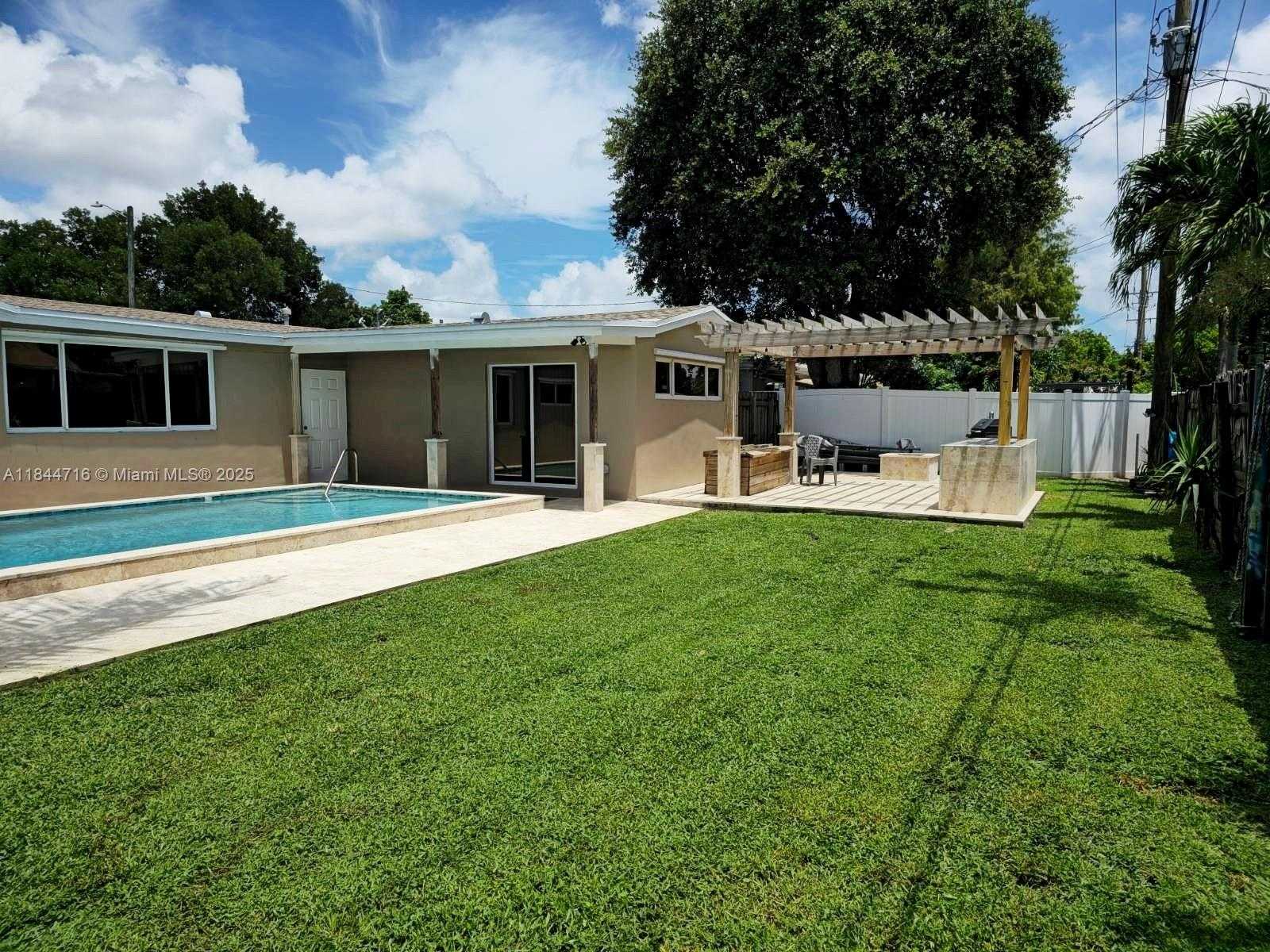 Small Image of 3331 NORTH 66TH AVE, Hollywood Number 15