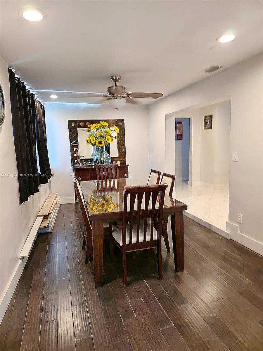 Small Image of 3331 NORTH 66TH AVE, Hollywood Number 6
