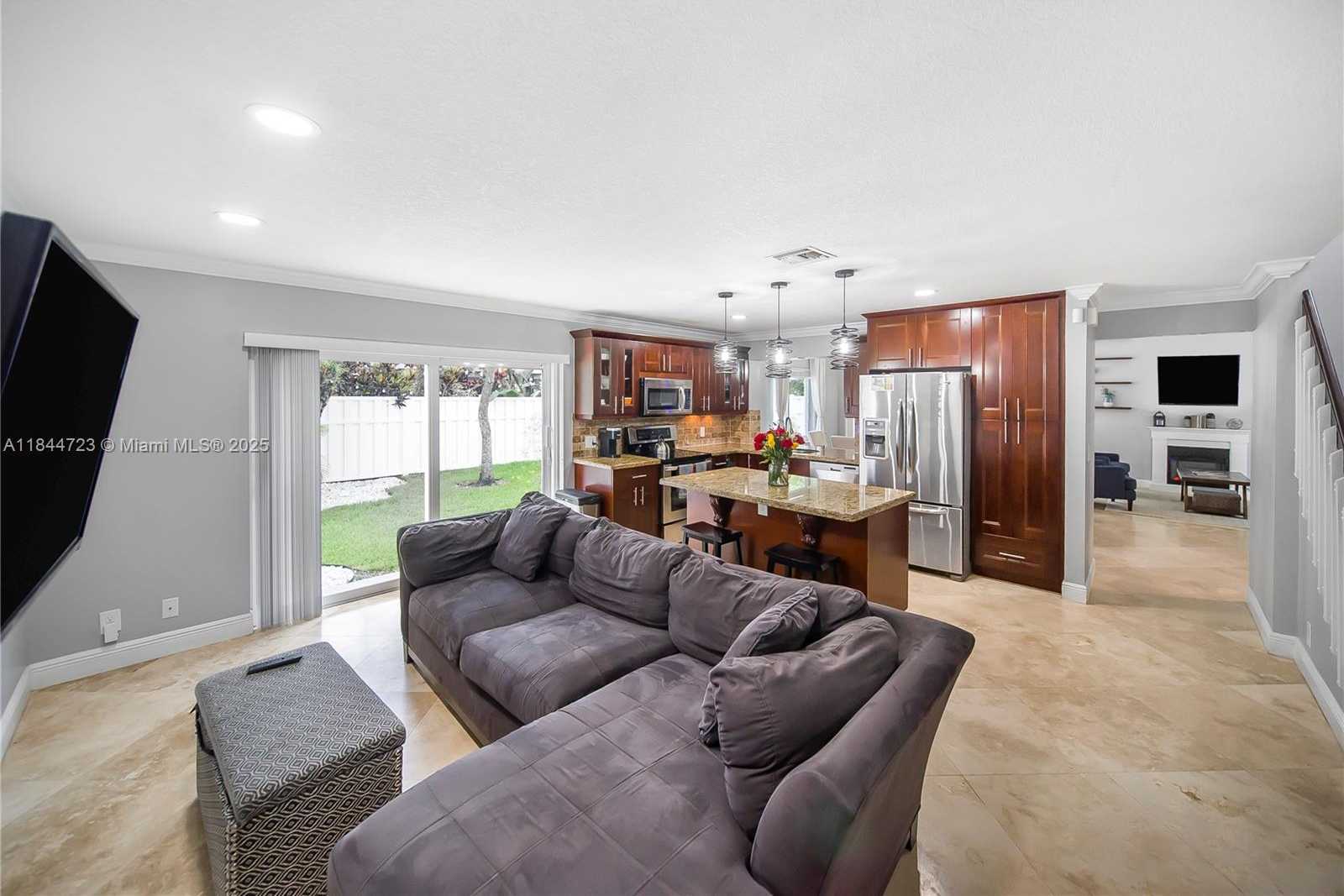 Small Image of 9536 NORTH WEST 9TH CT, Plantation Number 11