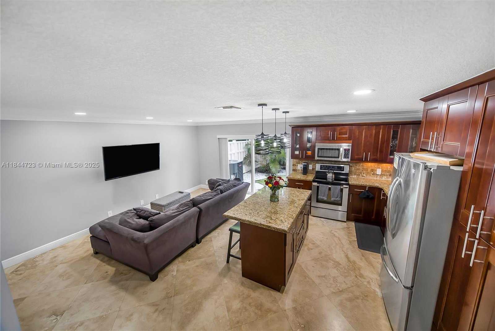 Small Image of 9536 NORTH WEST 9TH CT, Plantation Number 12