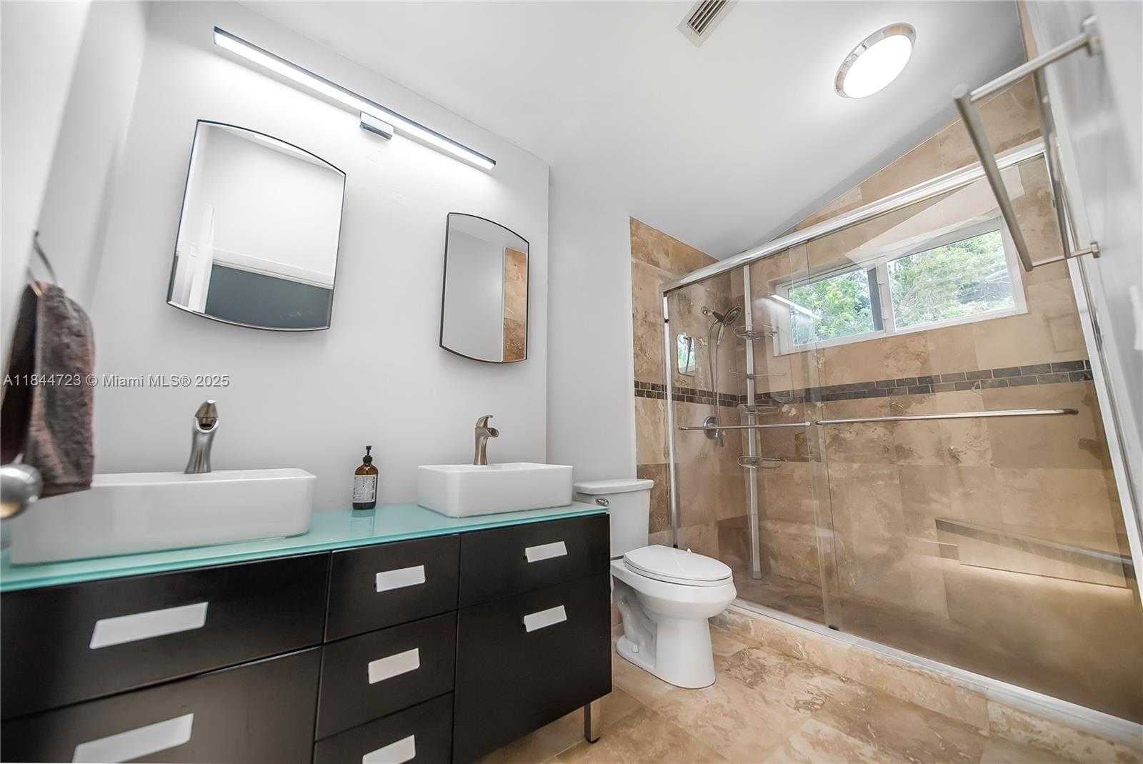 Small Image of 9536 NORTH WEST 9TH CT, Plantation Number 17