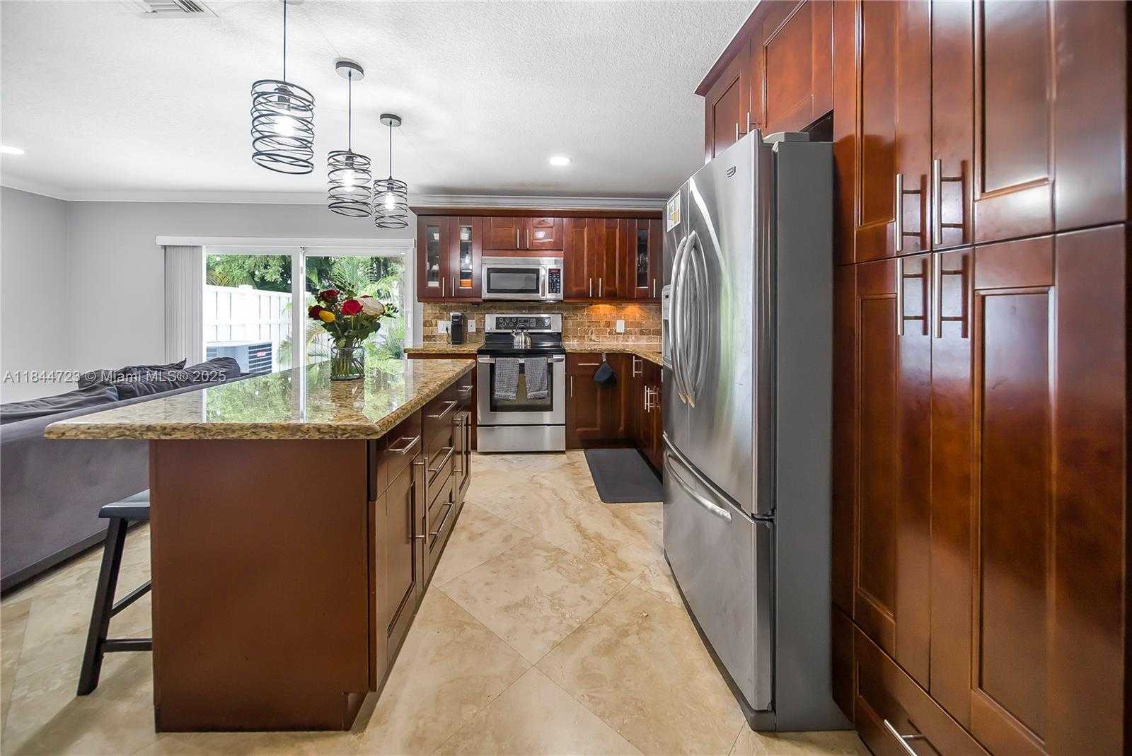 Small Image of 9536 NORTH WEST 9TH CT, Plantation Number 8