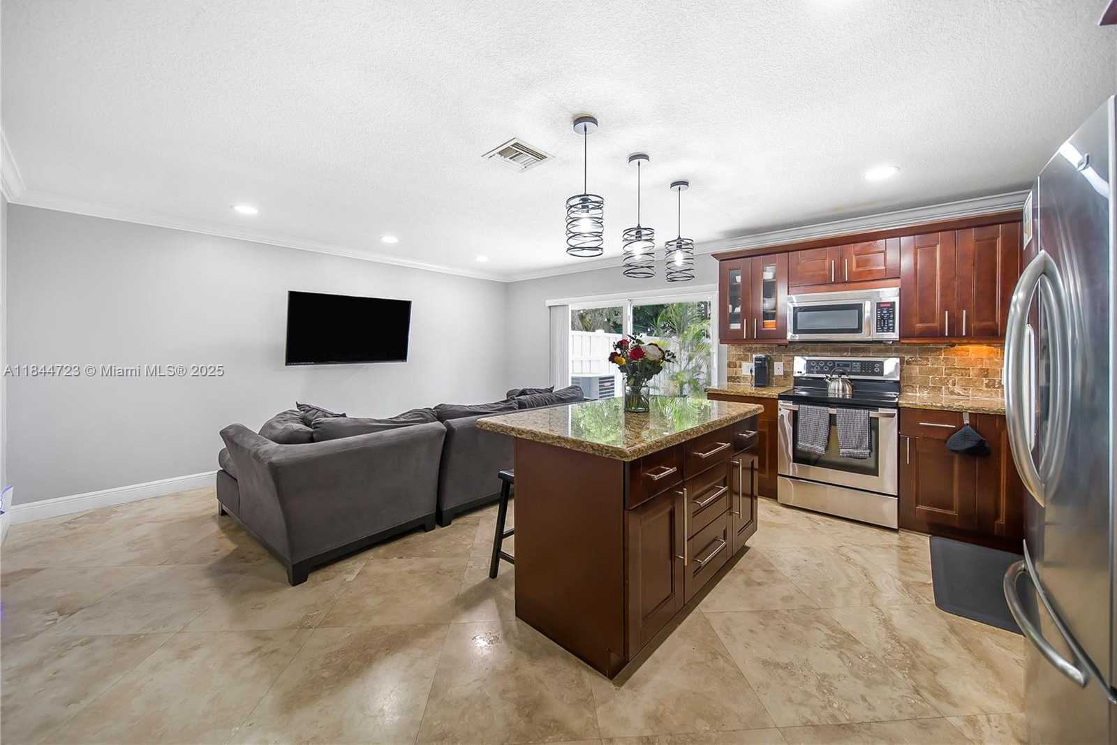 Small Image of 9536 NORTH WEST 9TH CT, Plantation Number 9
