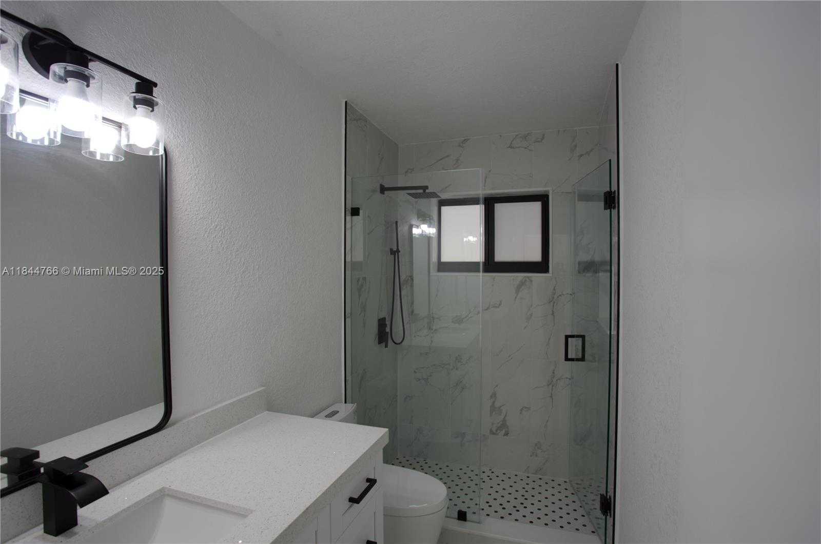 Small Image of 12905 NORTH MIAMI AVE, North Miami Number 14